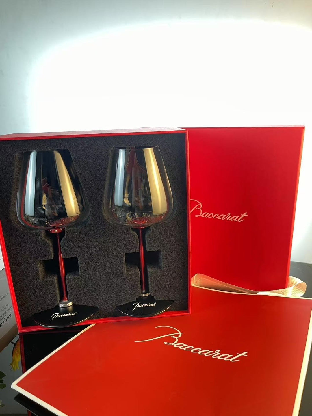 Baccarat 'Red Stem Wine Glass Set' (Cristal)