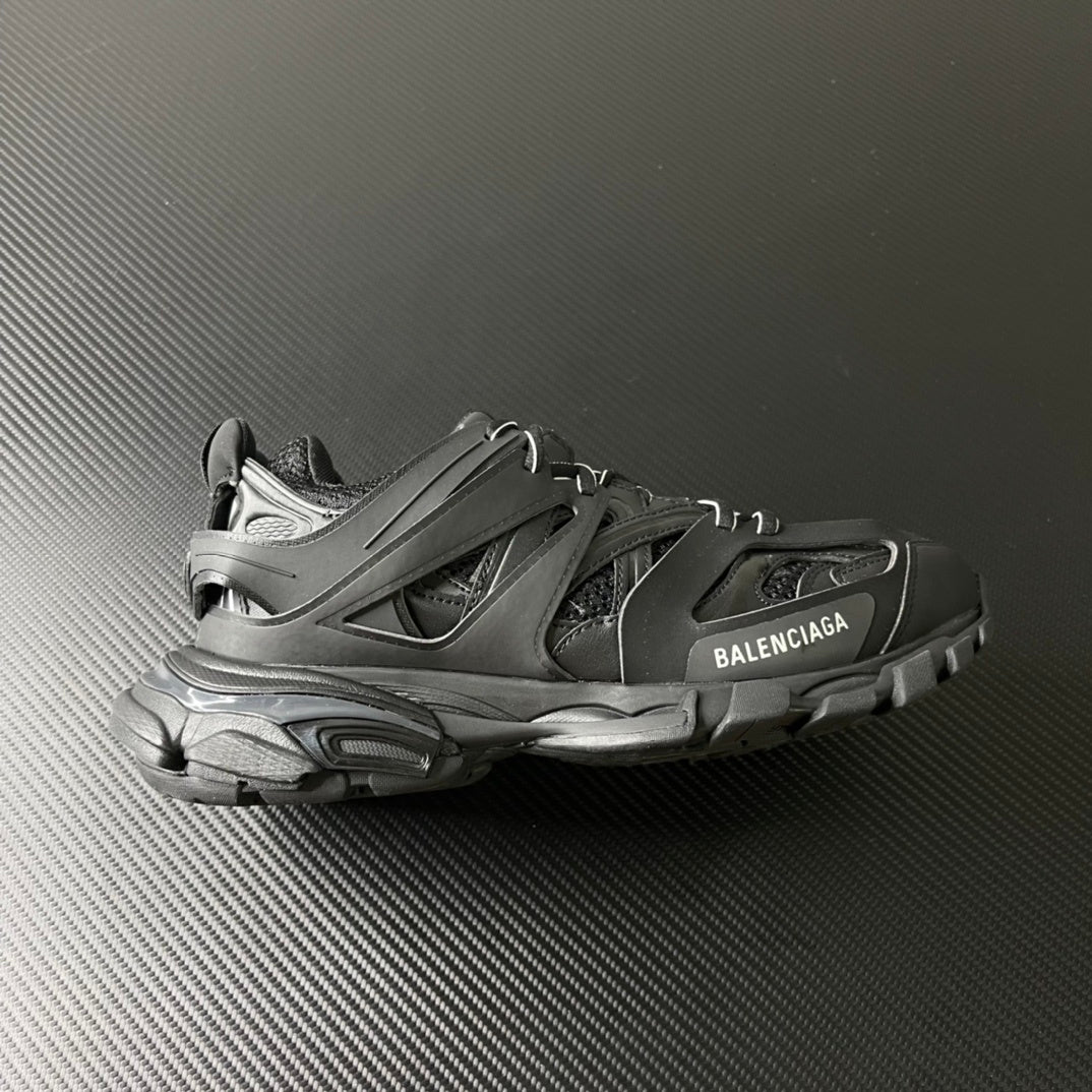 Balenciaga Track.2 Open - vista lateral