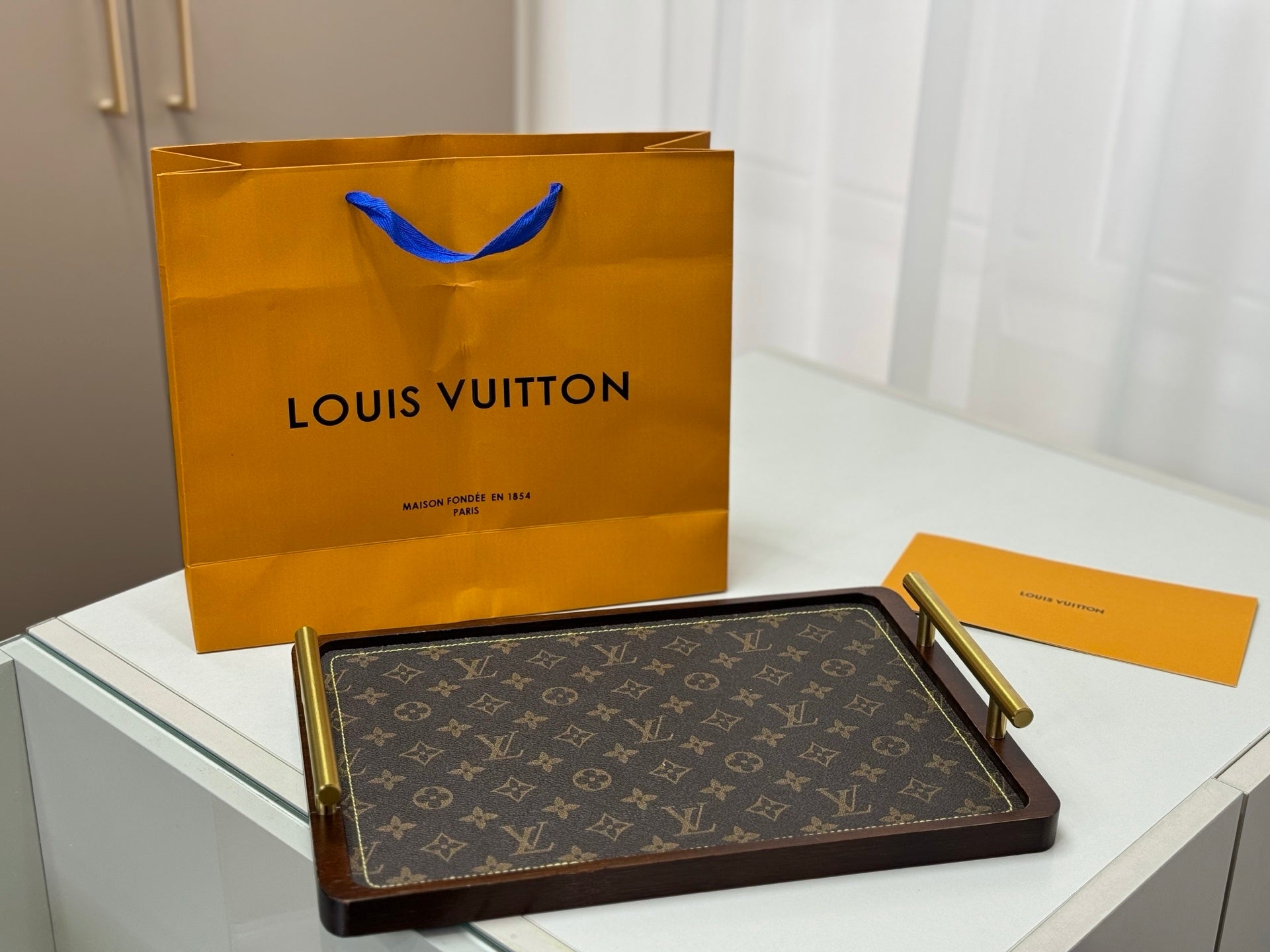 Bandeja LOUIS VUITTON 'Monogram'