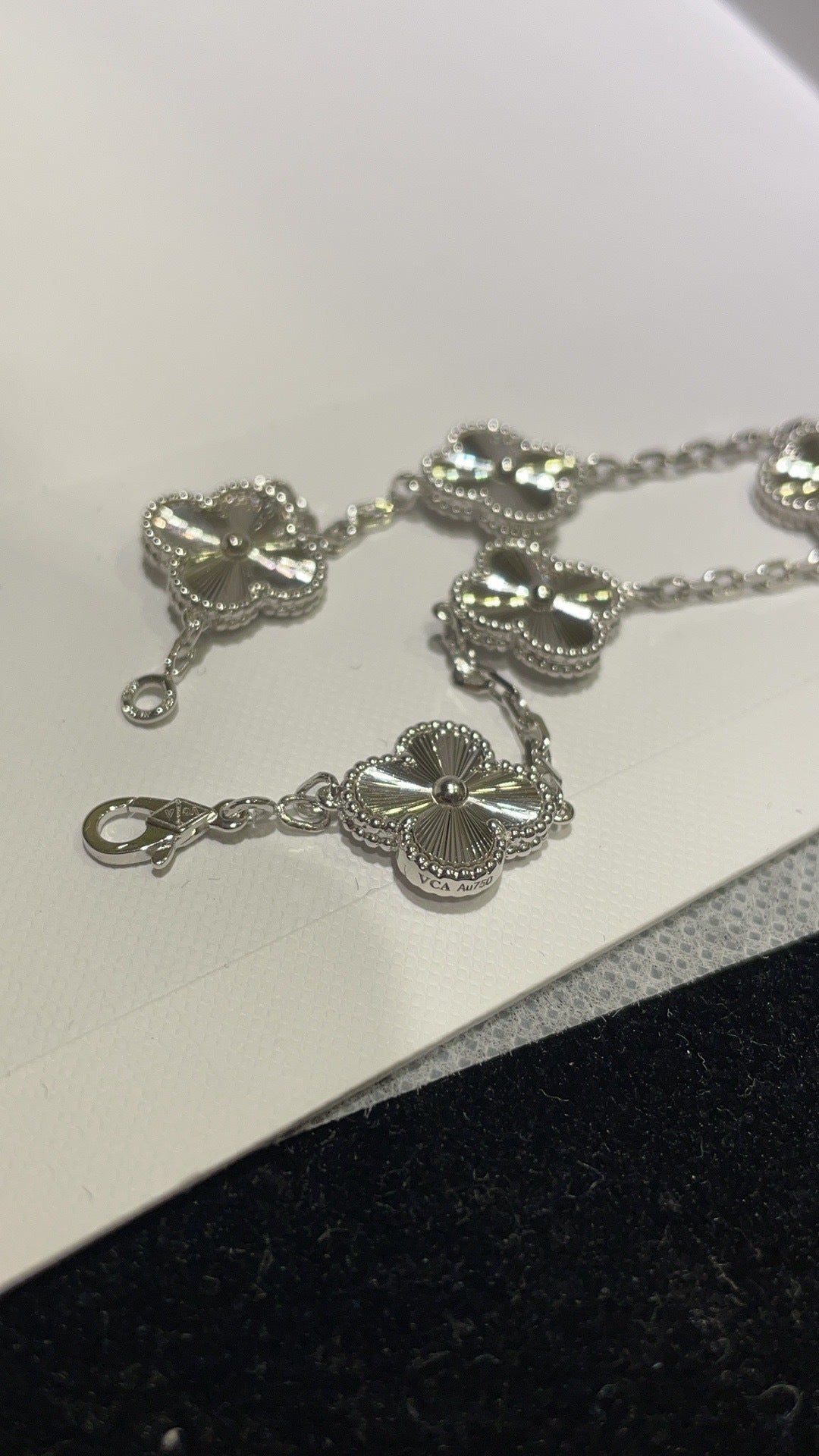 Pulseira Van Cleef & Arpels 'Alhambra 5 Motifs'