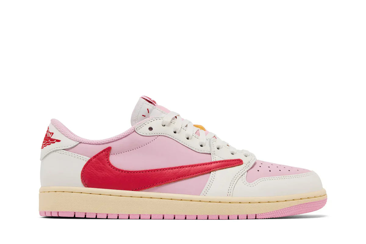 NIKE AIR JORDAN 1 LOW x TRAVIS SCOTT ‘SHY PINK’
