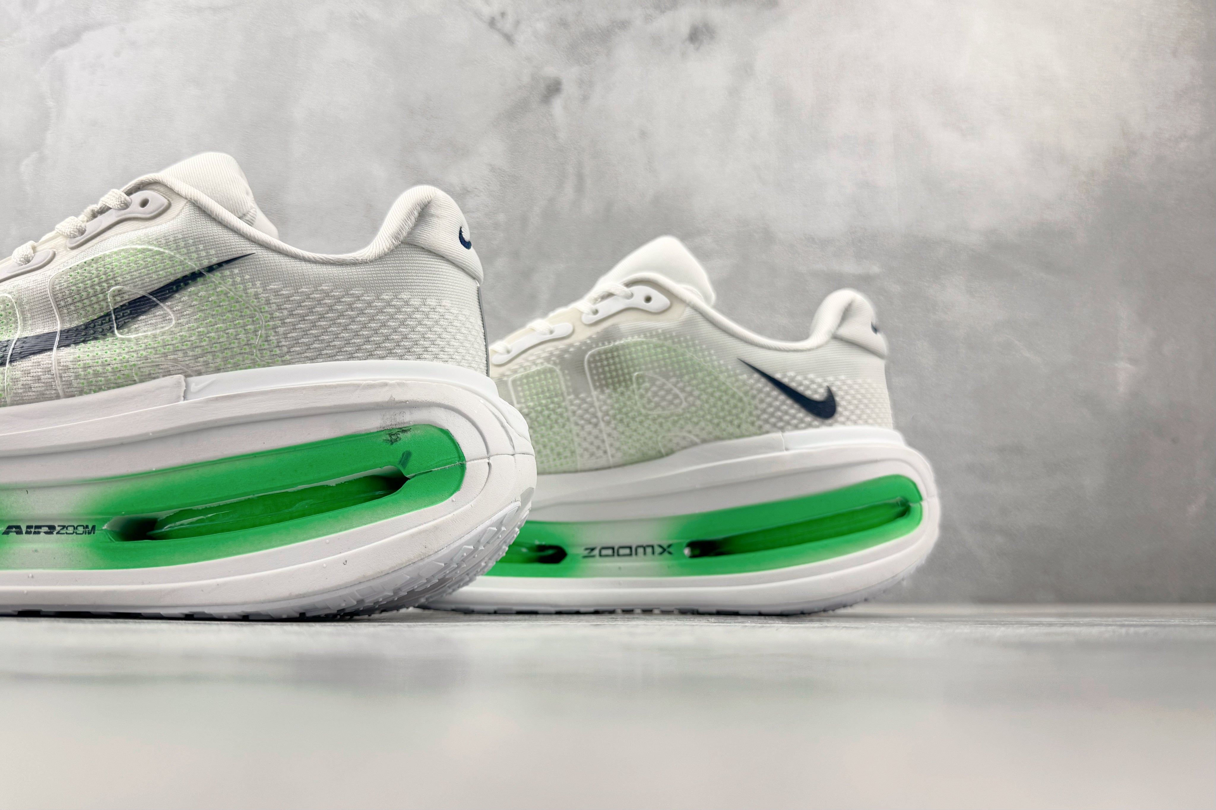 Nike 'Vomero Premium'