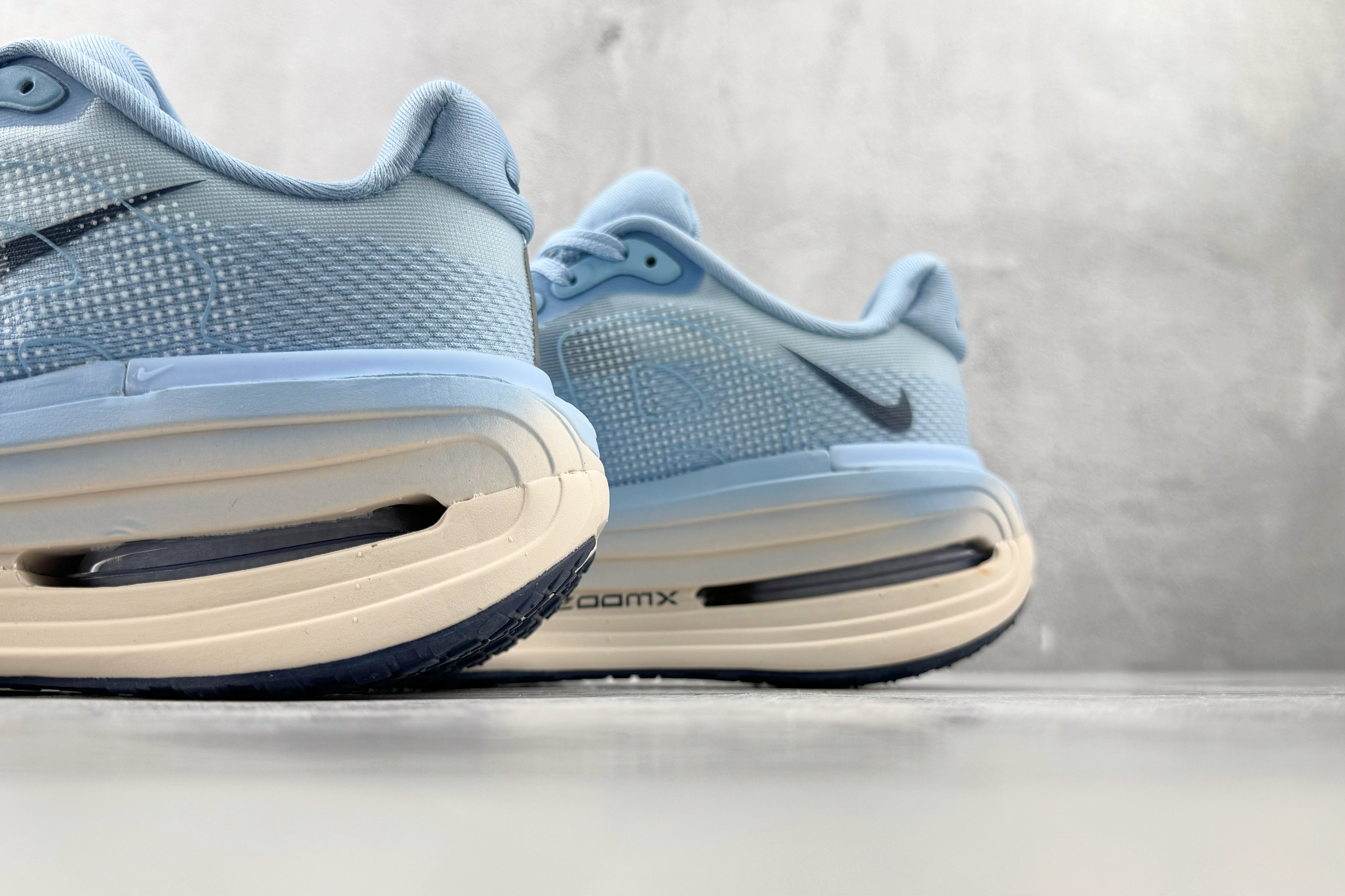 Nike 'Vomero Premium'