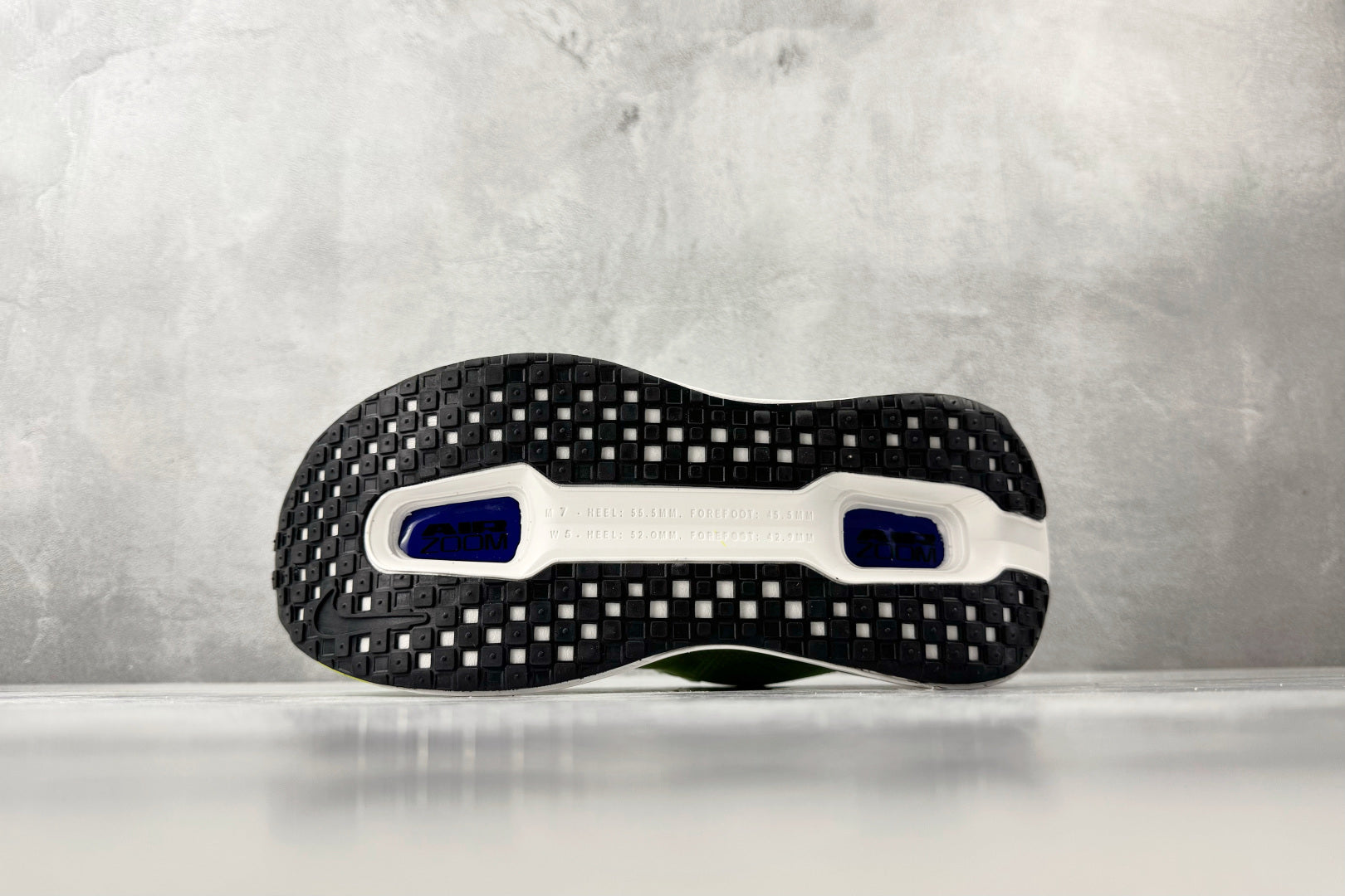 Nike 'Vomero Premium'