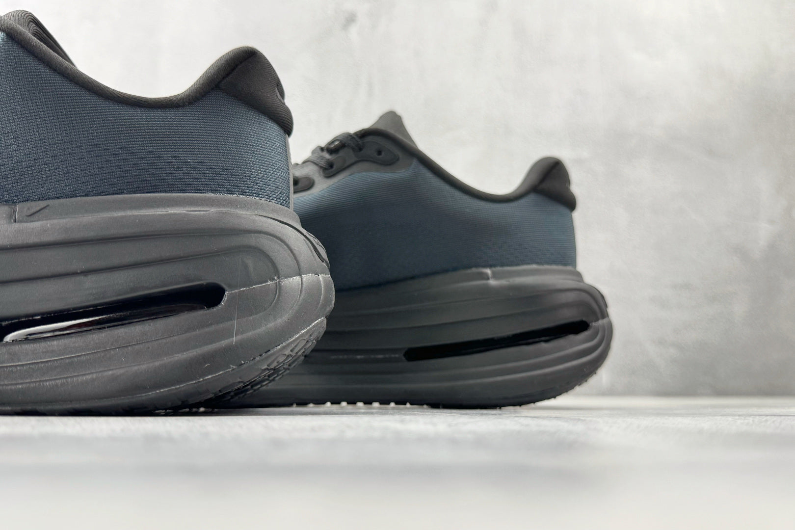 Nike 'Vomero Premium'