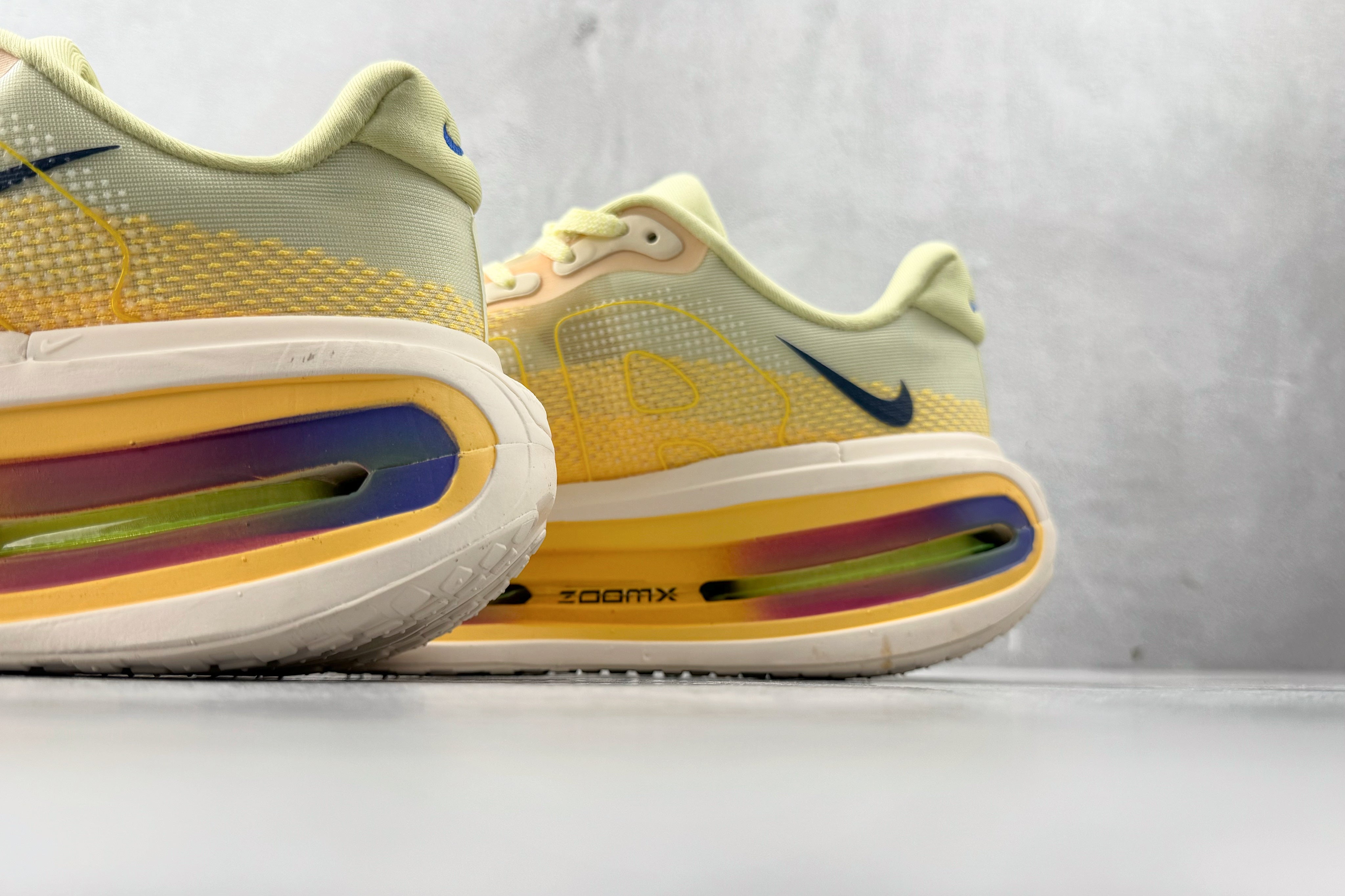 Nike 'Vomero Premium'