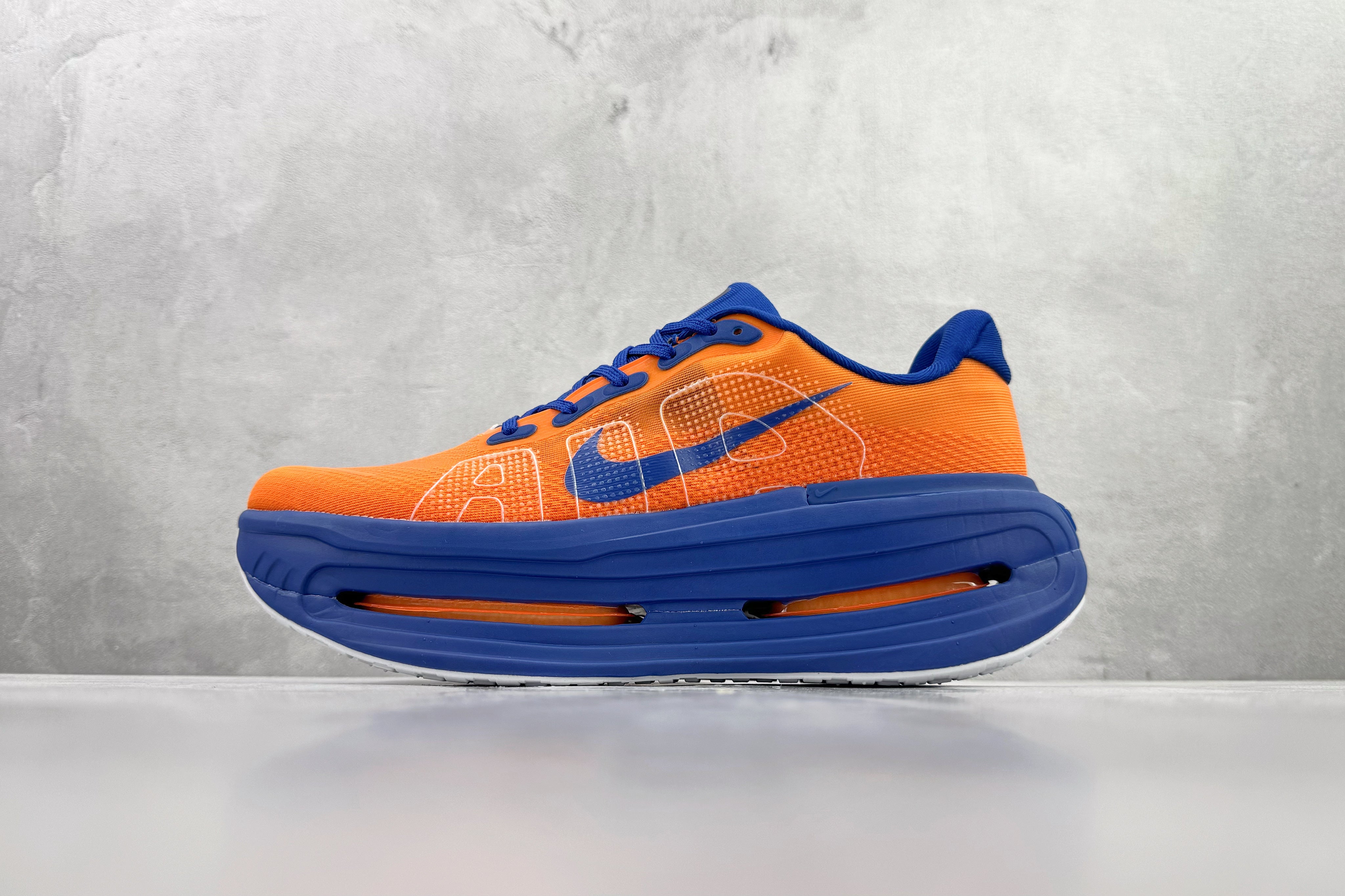 Nike 'Vomero Premium'