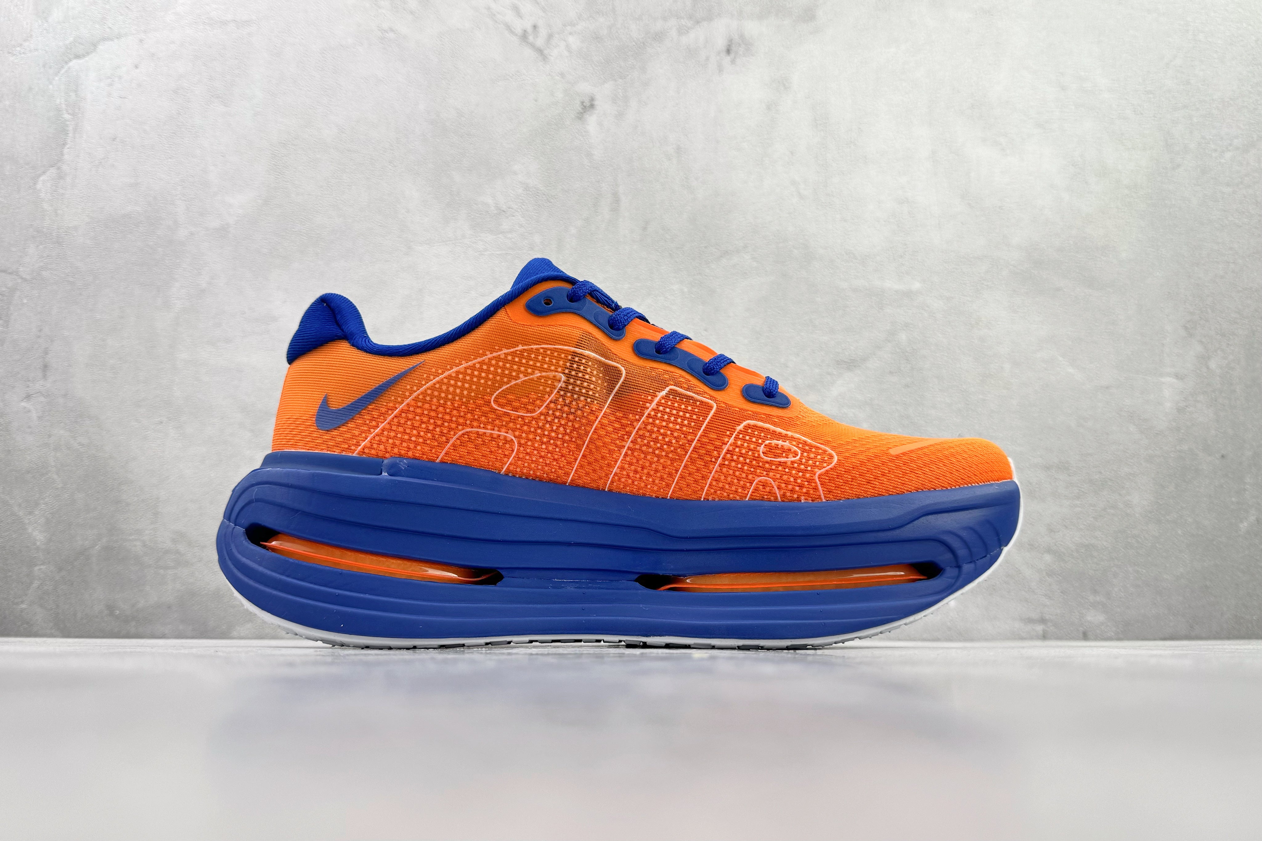 Nike 'Vomero Premium'