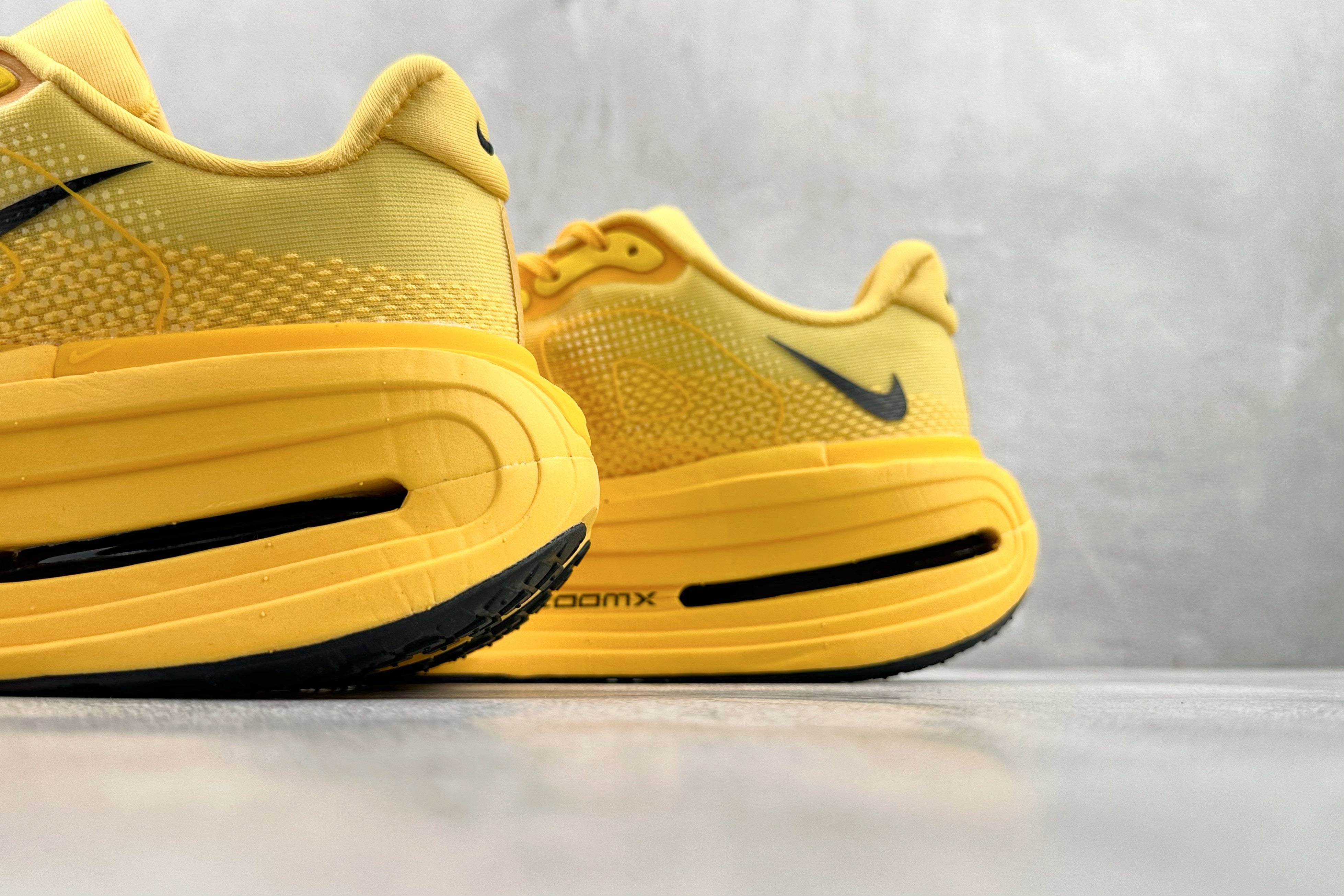 Nike 'Vomero Premium'