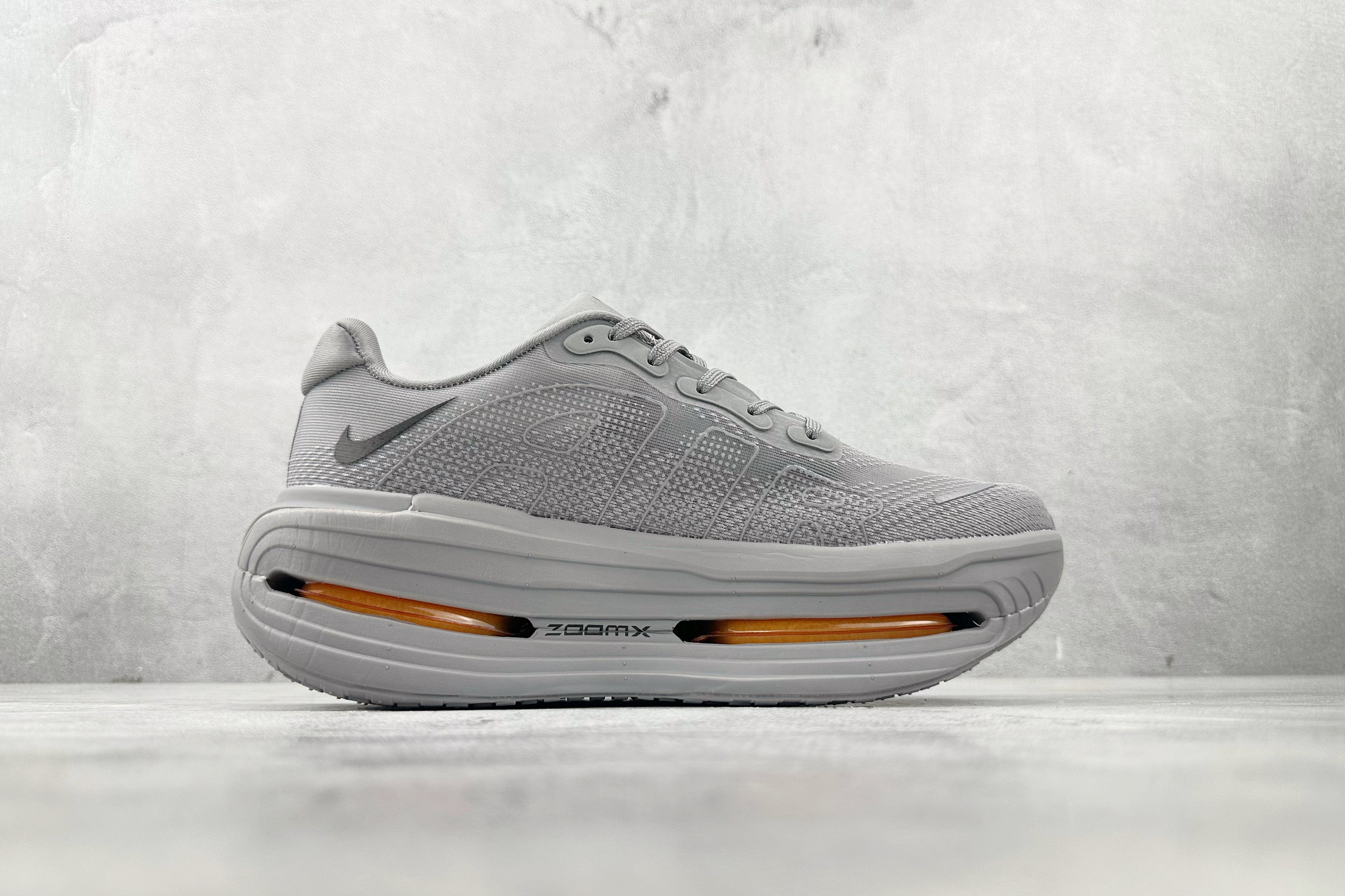 Nike 'Vomero Premium'