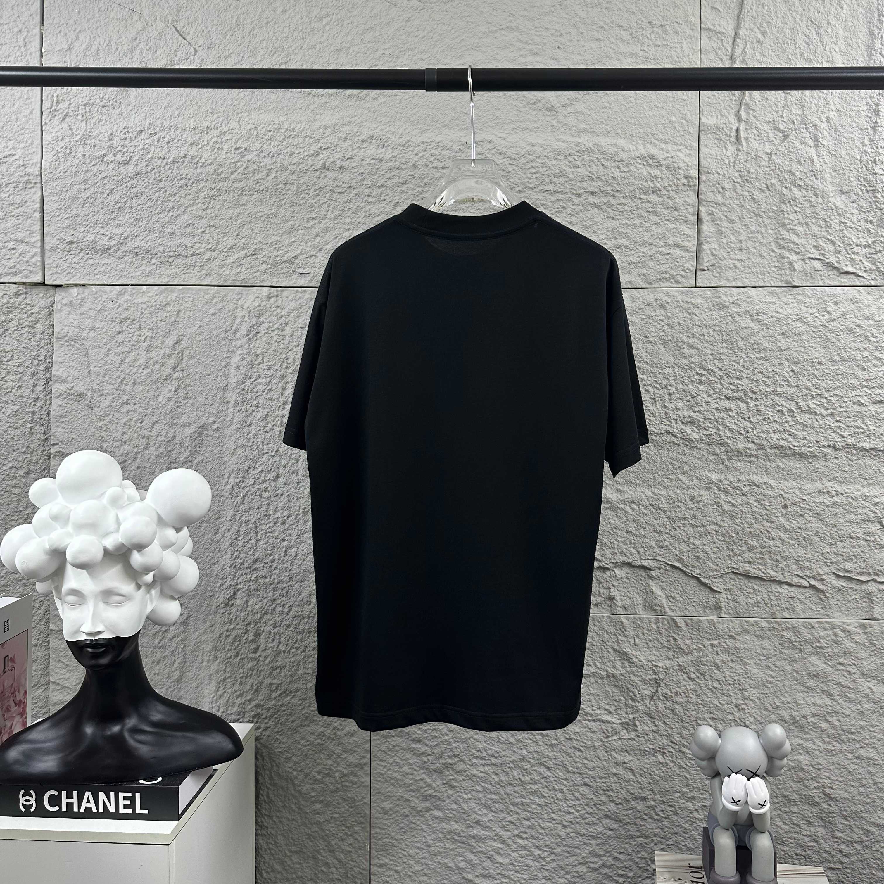 Camiseta AMIRI (Oversized)
