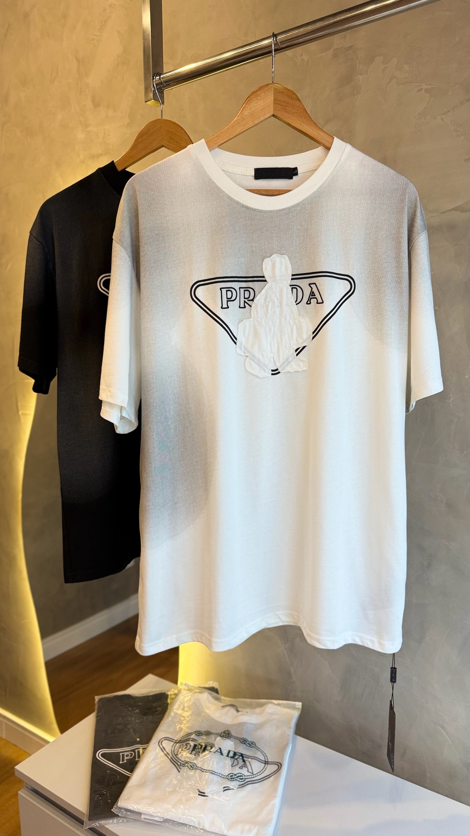 Camiseta Prada (Oversized)
