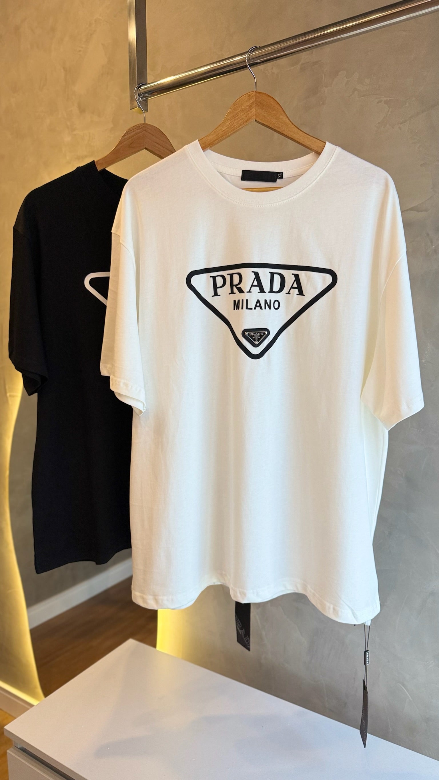 Camiseta Prada (Oversized)