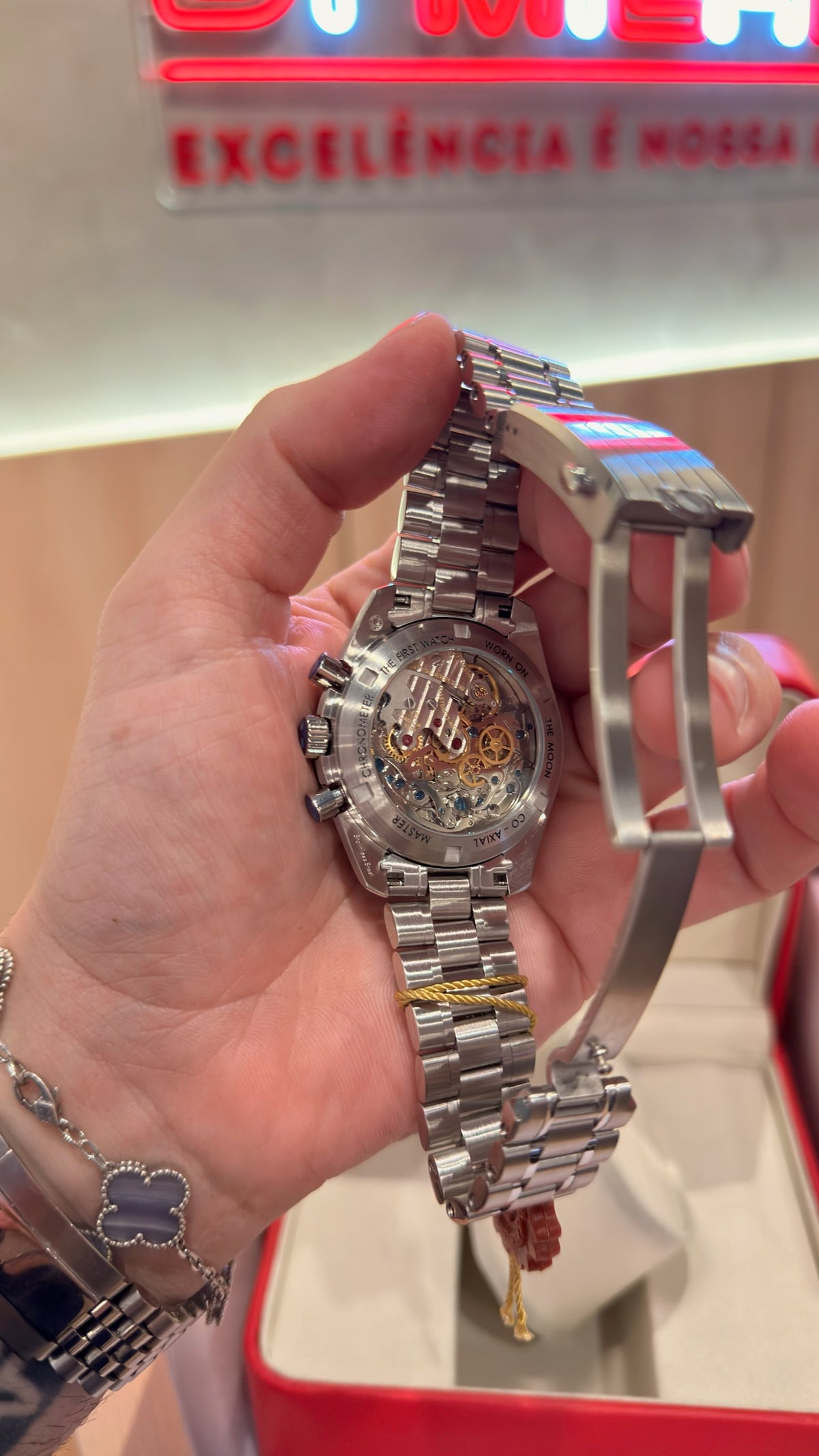 Omega Speedmaster Moonwatch Professional