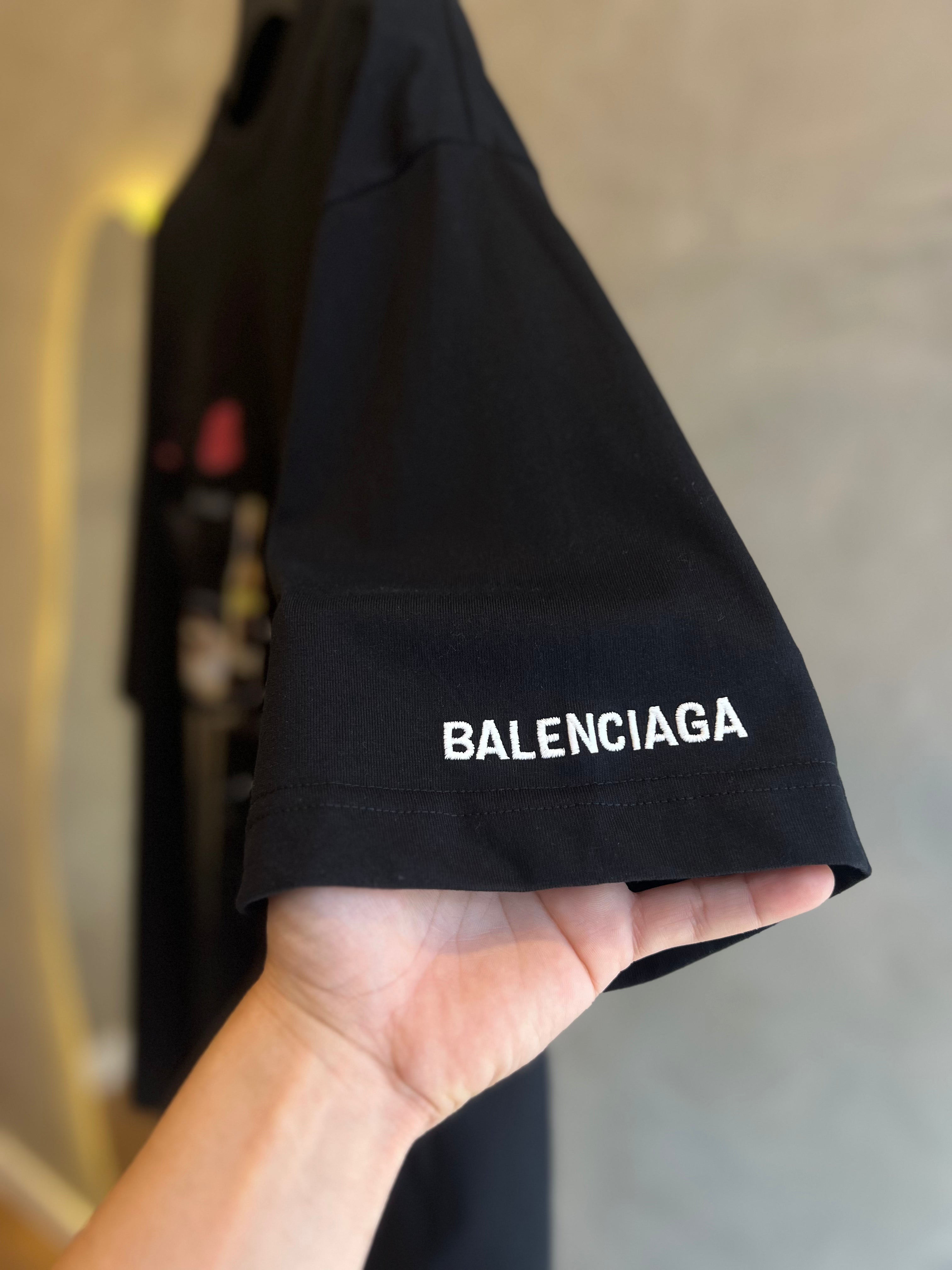 Camiseta BALENCIAGA x HBO (Oversized)