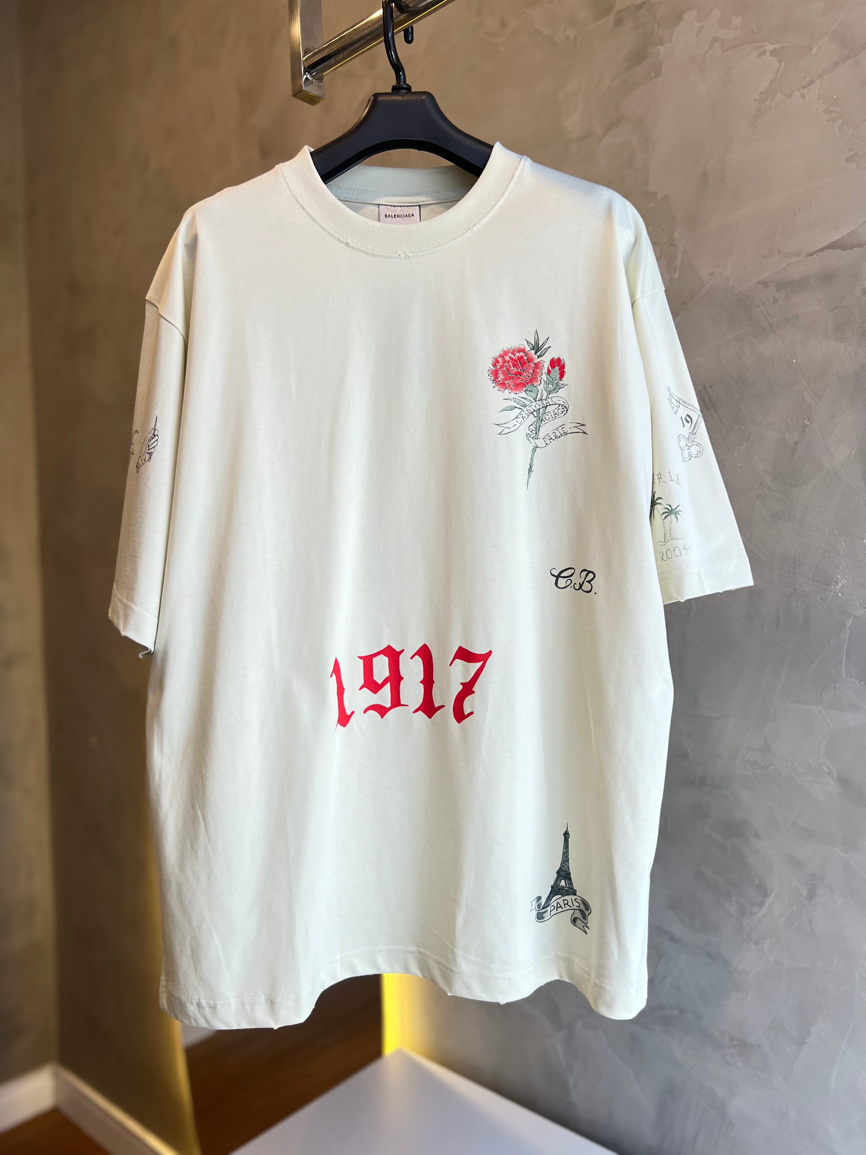 Camiseta BALENCIAGA (Oversized)