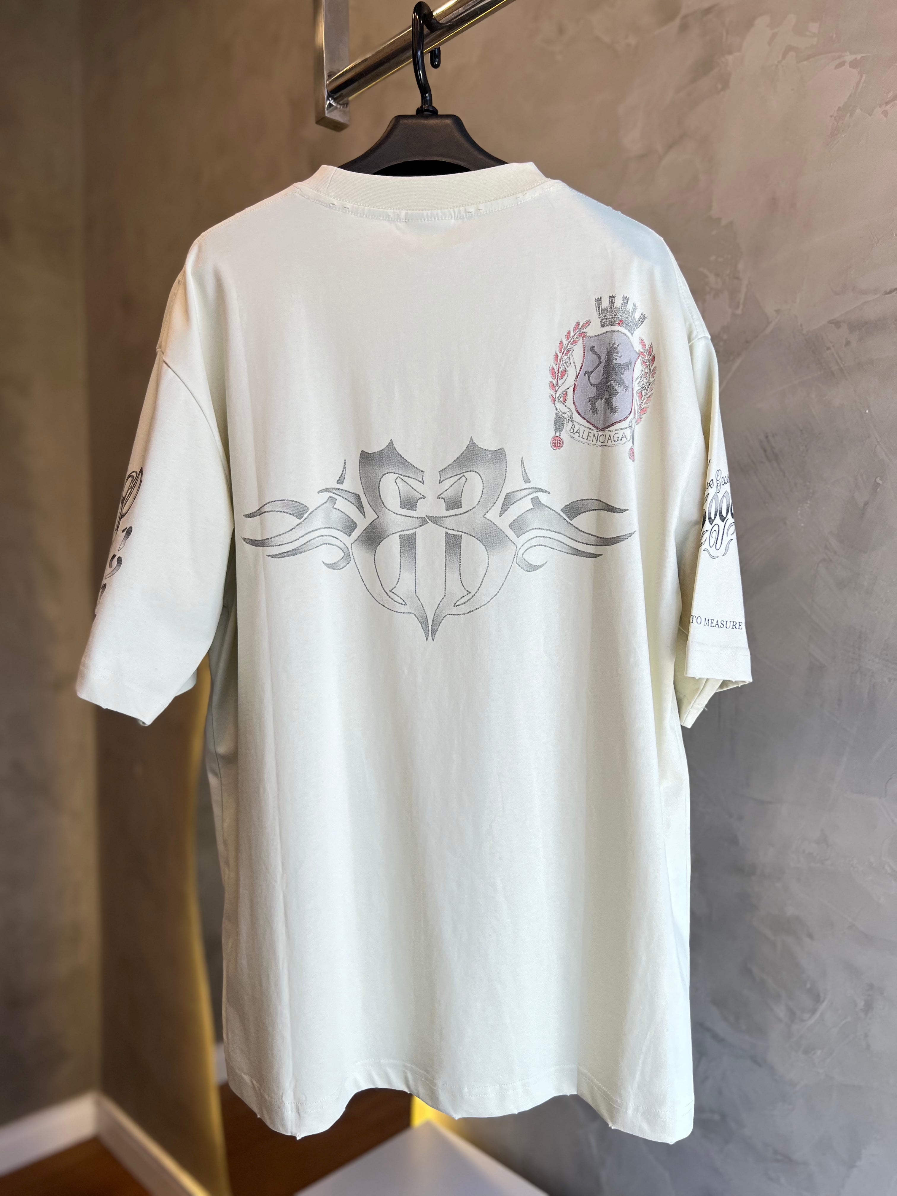 Camiseta BALENCIAGA (Oversized)