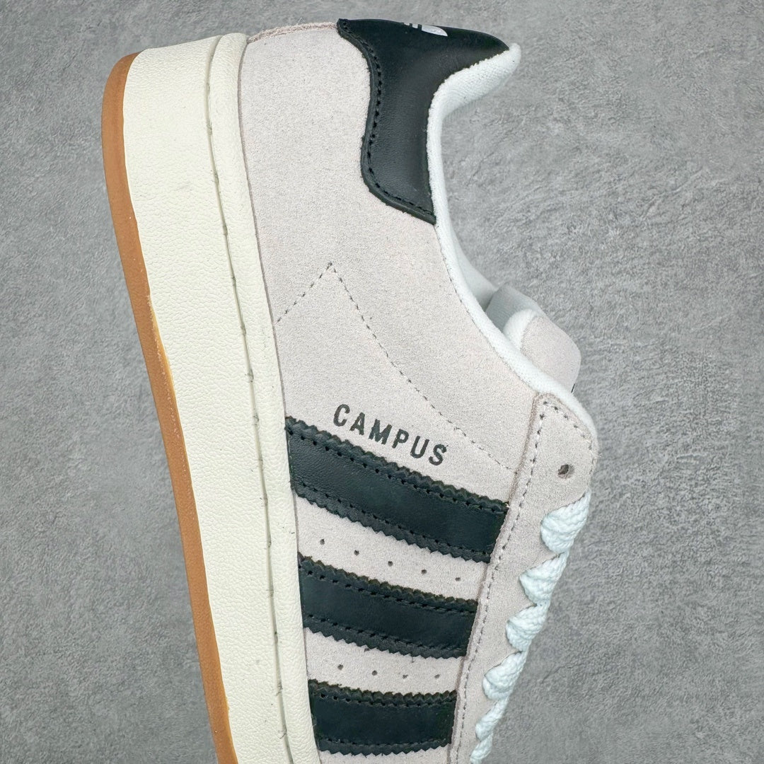 Adidas Campus 00s - detalhe lateral