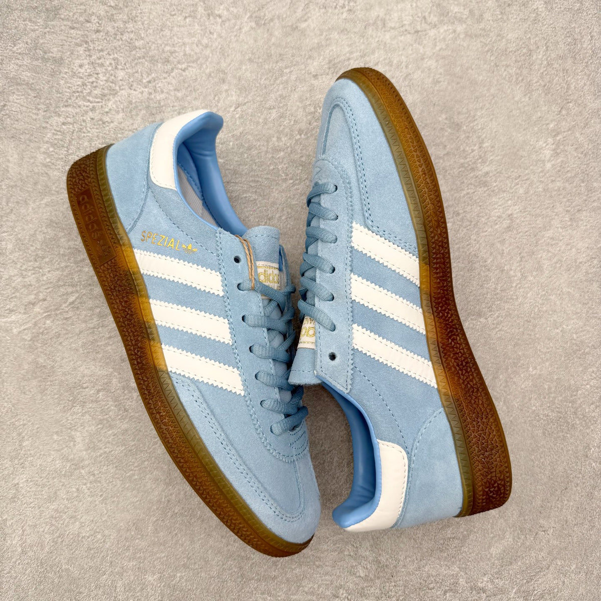 Adidas 'Handball Spezial' Light Blue / Cloud White / Gum
