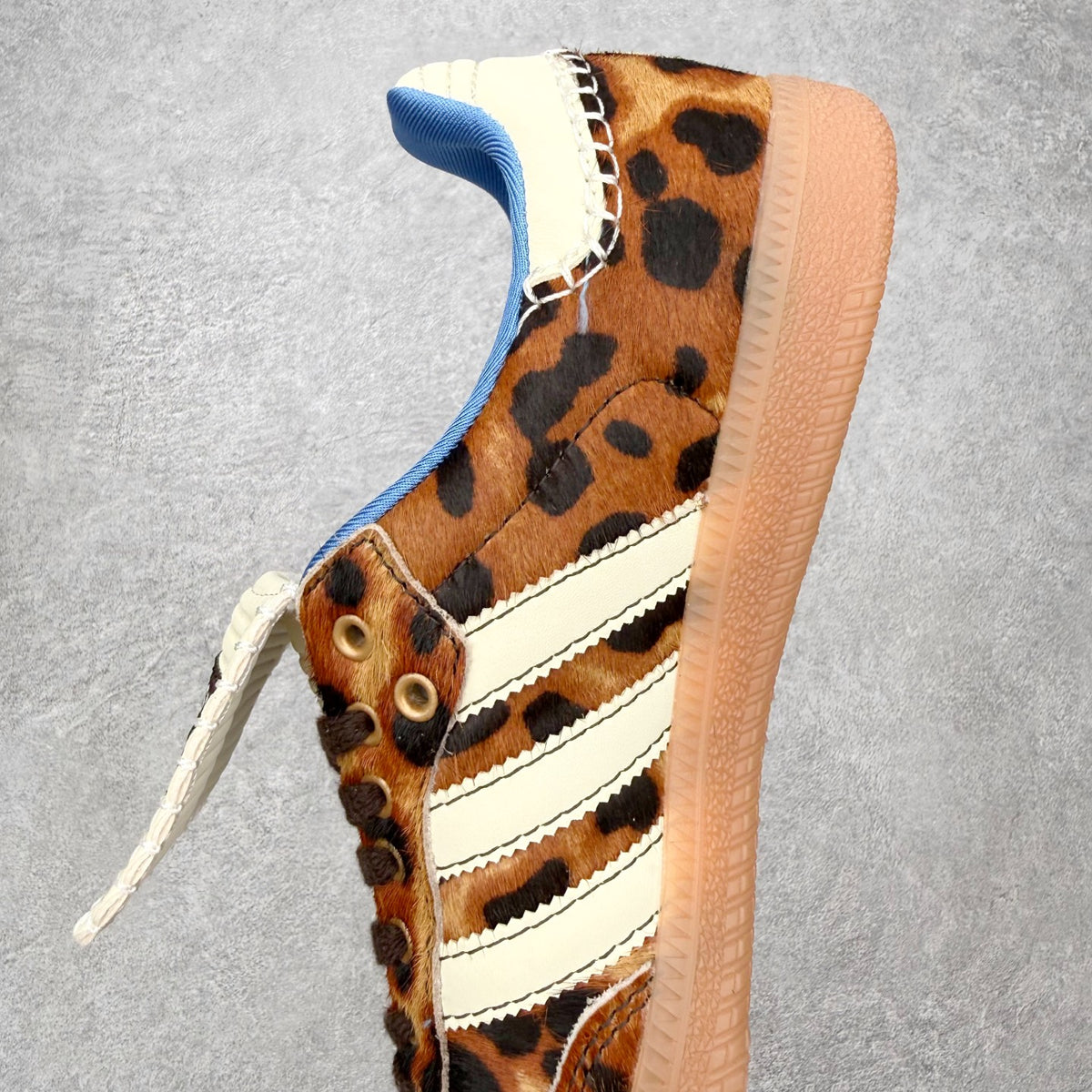 Adidas x Wales Bonner 'Samba Pony Leopard' Dark Brown / Cream White - foto 2
