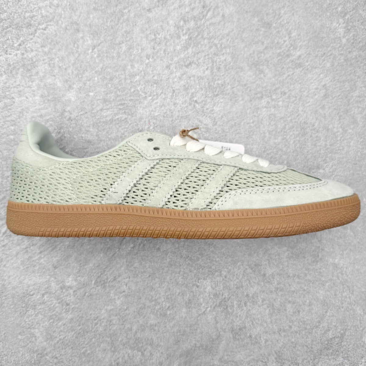 Adidas Samba OG Halo Green Gum lateral