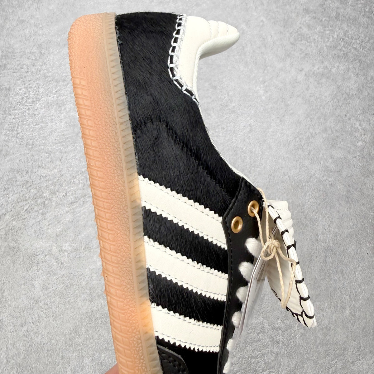 Adidas x Wales Bonner Samba Pony Tonal Low Black detalhe