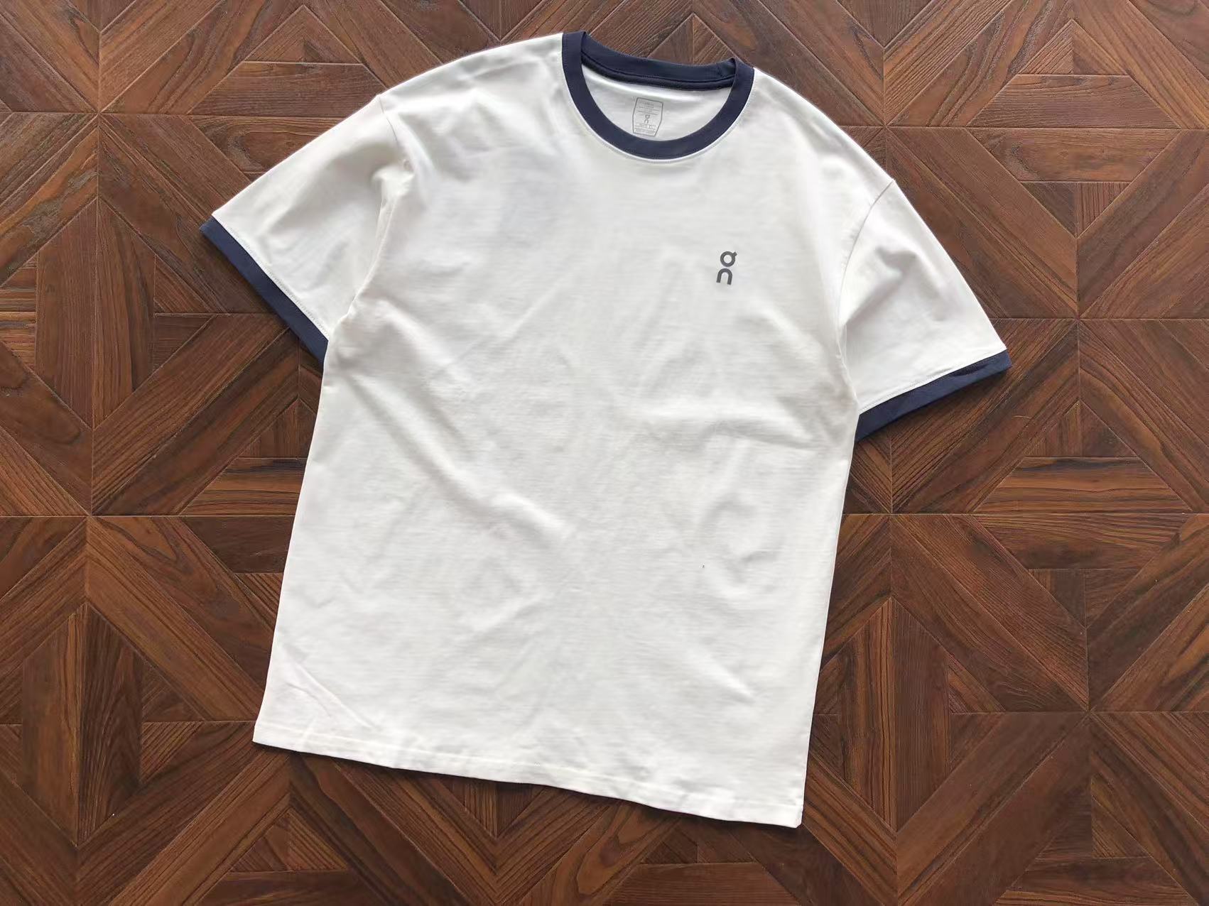 Camiseta ON RUNNING