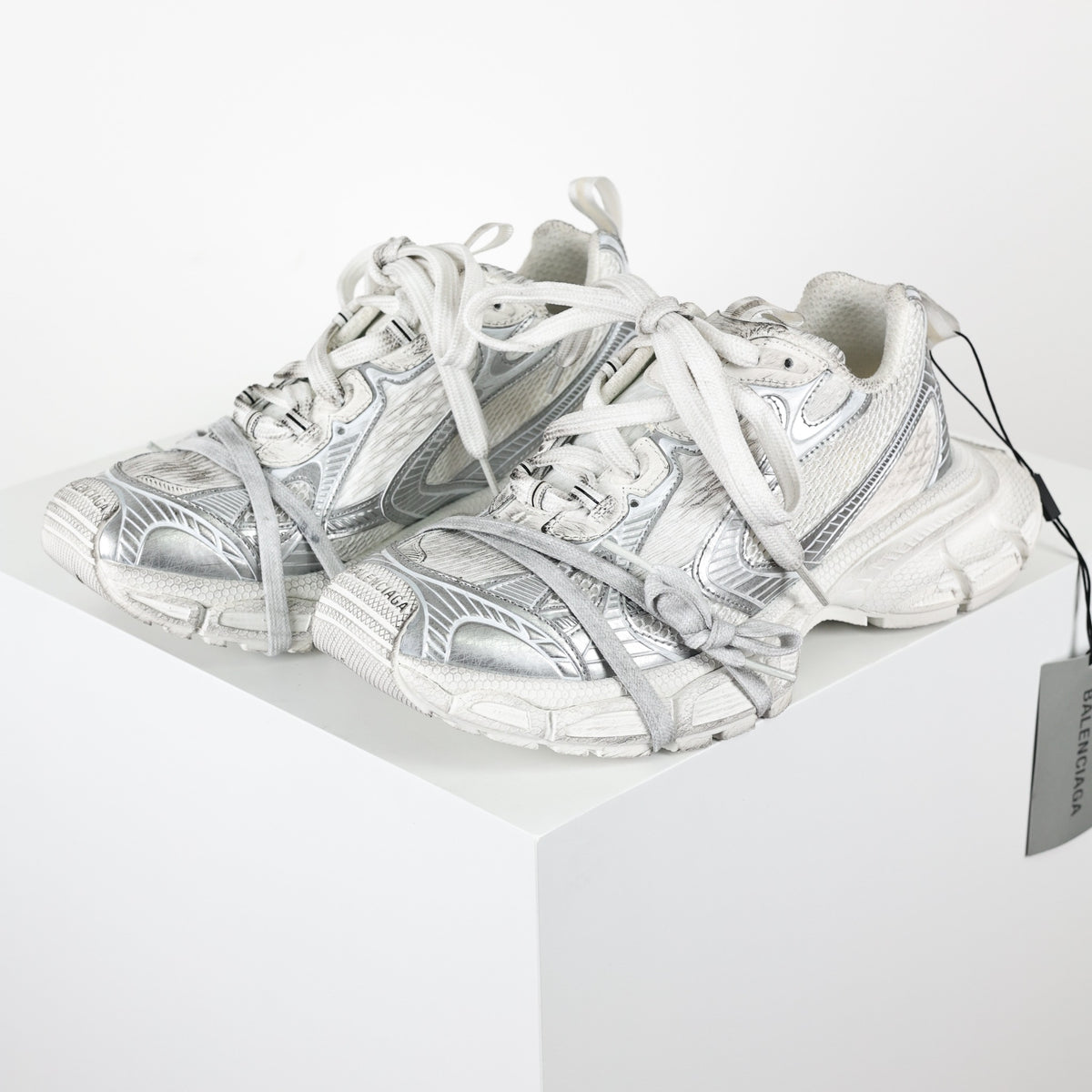 Balenciaga 3XL Extreme Lace - foto principal