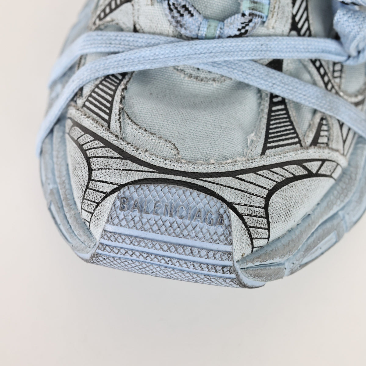 Balenciaga 3XL Extreme Lace - detalhe frontal