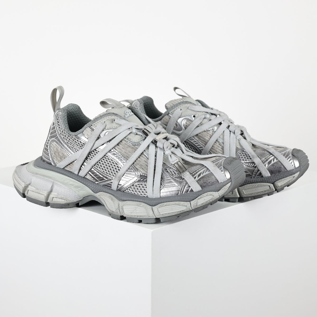 Balenciaga 3XL Extreme Lace - vista lateral