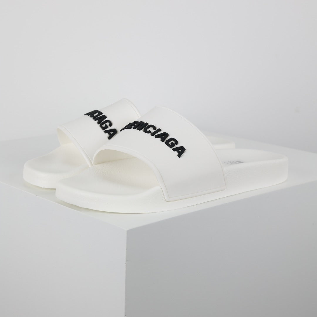 Balenciaga Pool Slide branca - vista principal do par