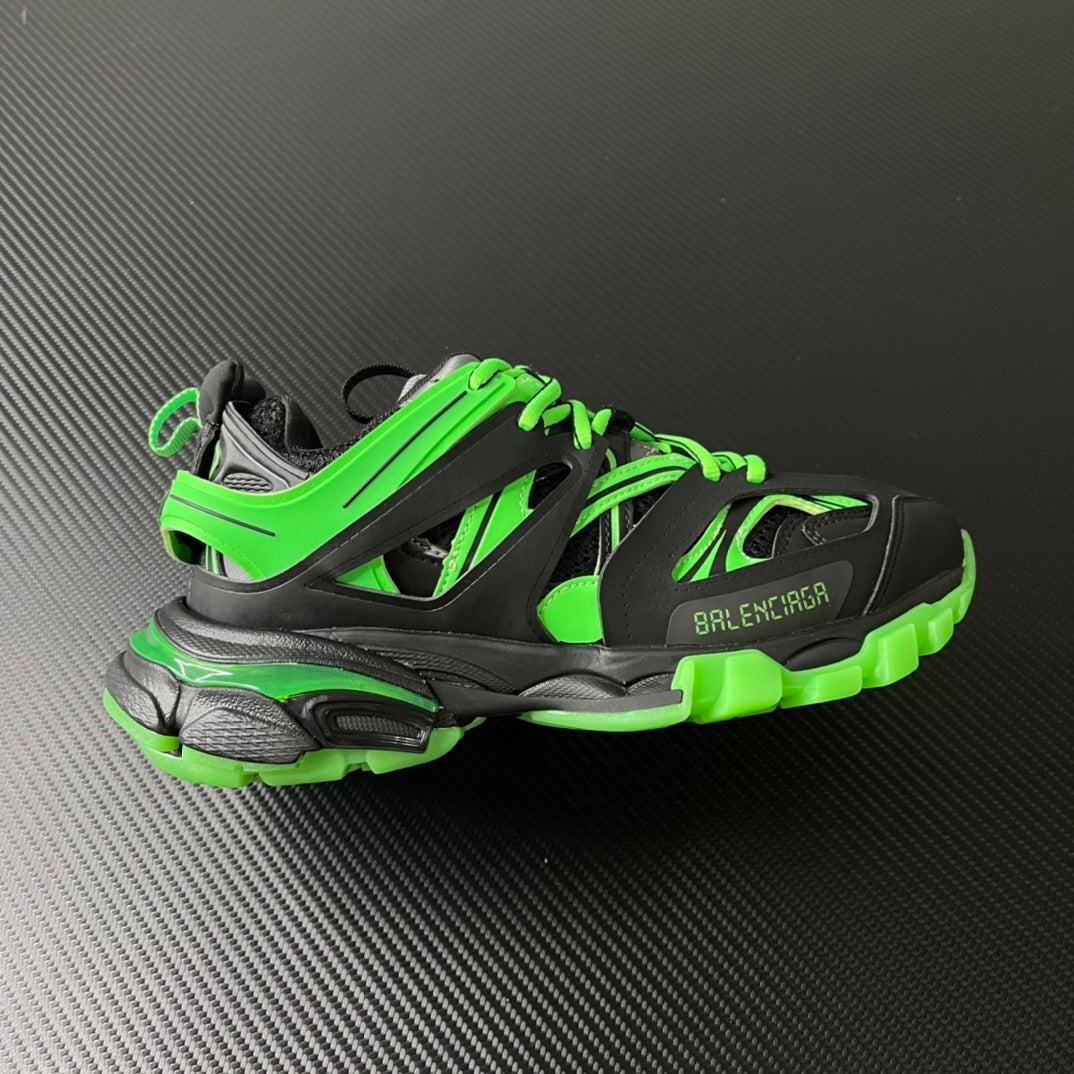 Balenciaga Track.2 Open - vista lateral