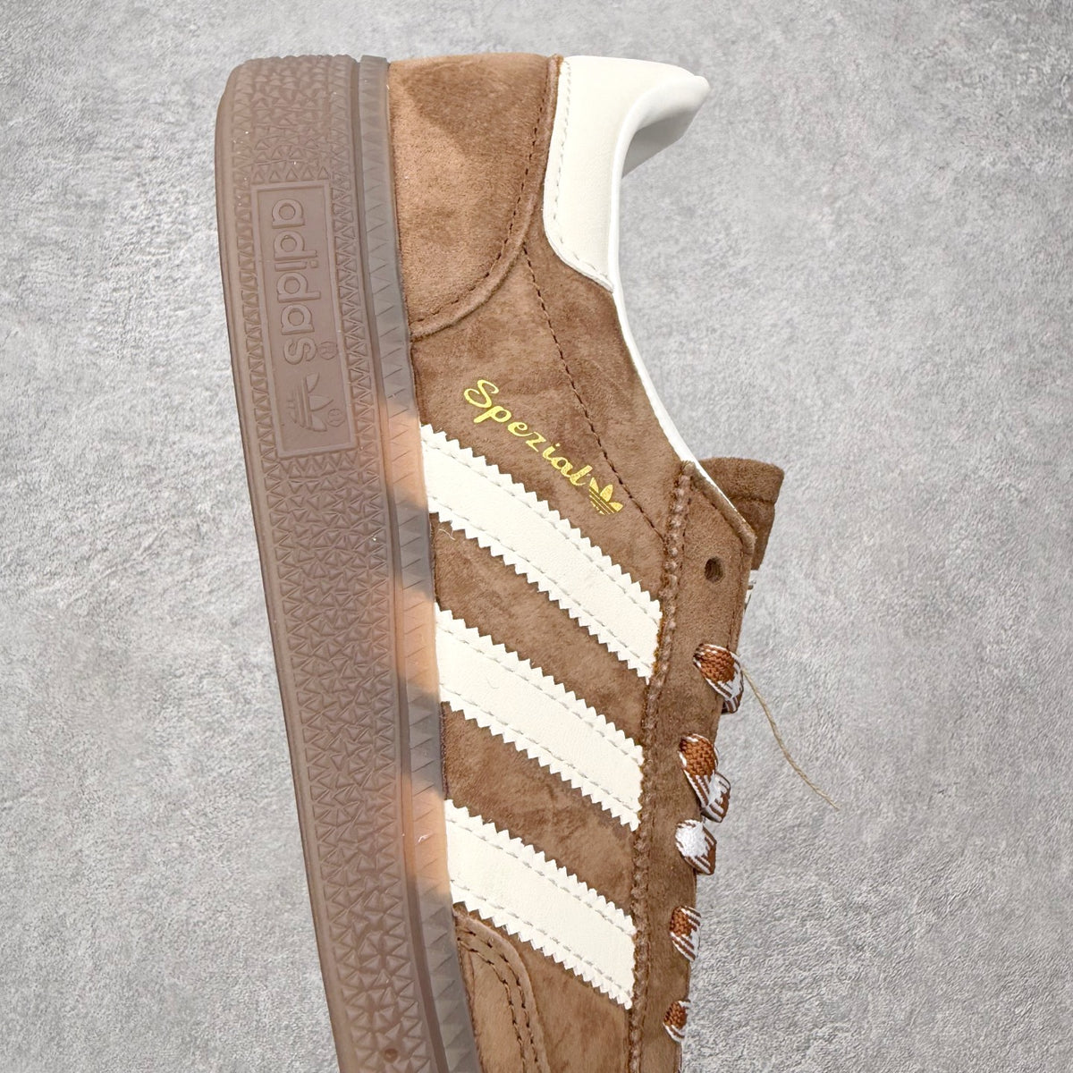 Adidas 'Handball Spezial' Earth Strata / Wonder White / Gum - foto 2