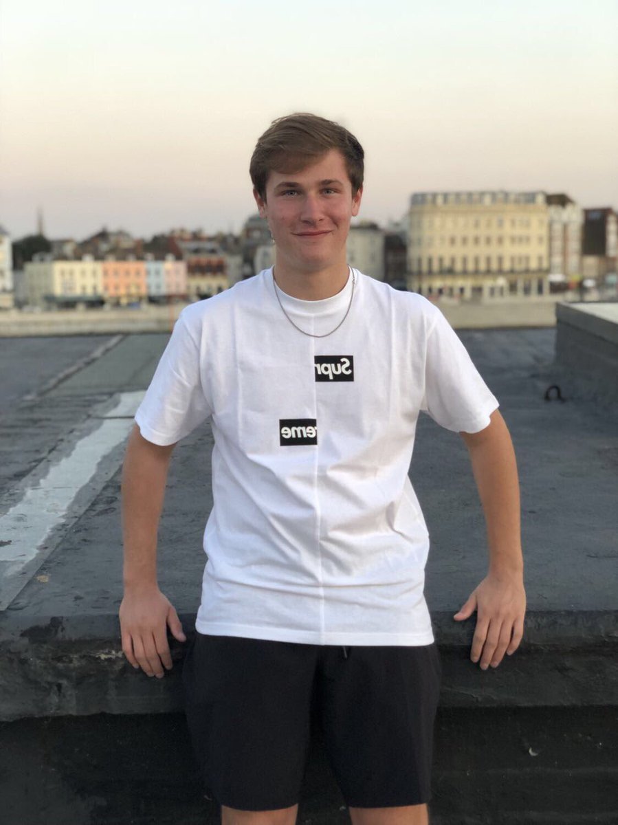 Camiseta SUPREME
