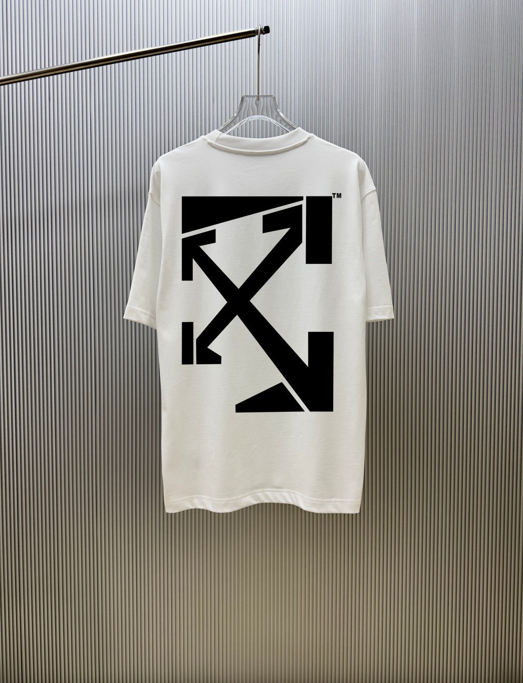Camiseta OFF-WHITE (Oversized)