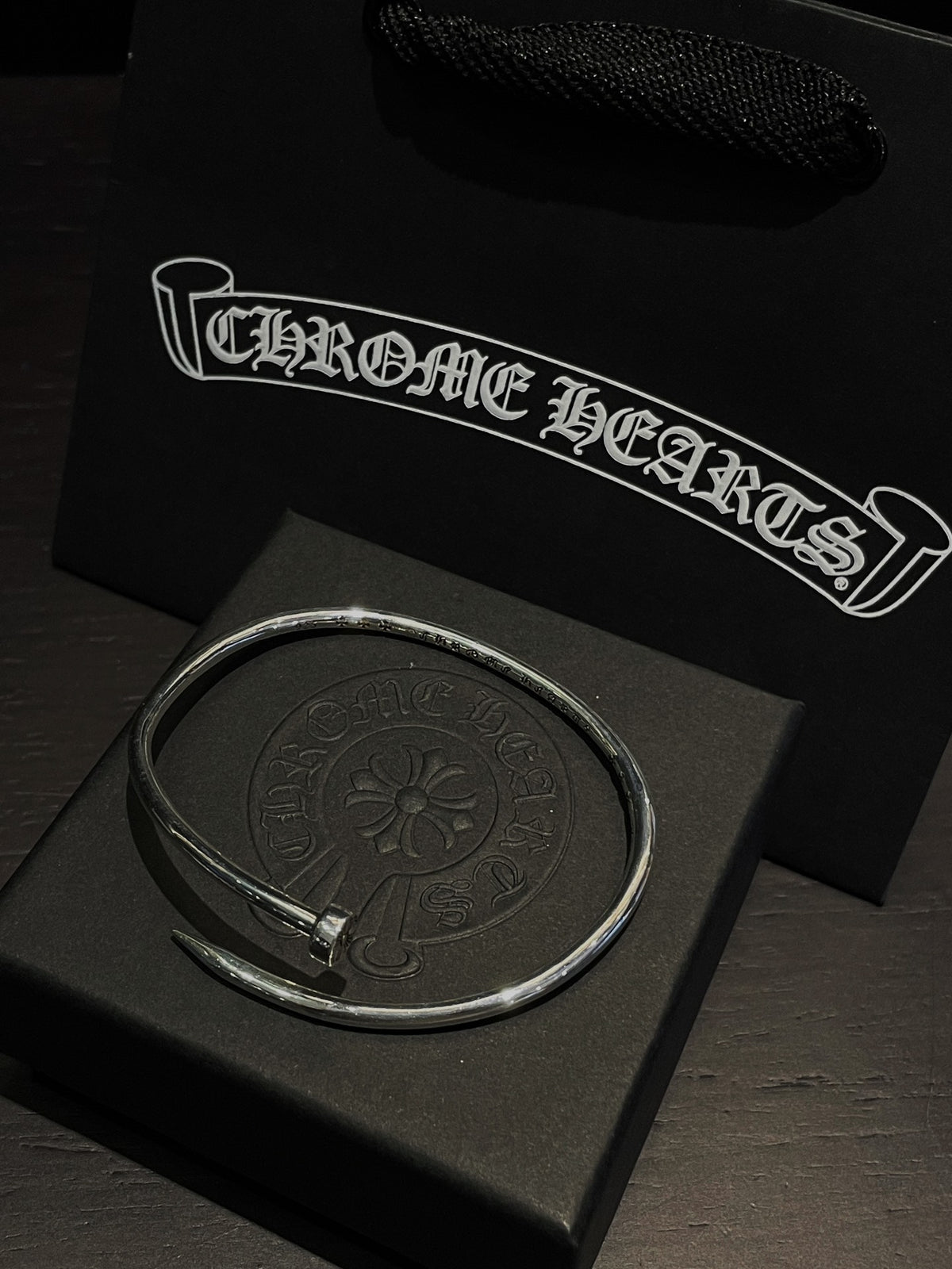 Chrome Hearts Flat Cross Nail Bangle - foto principal