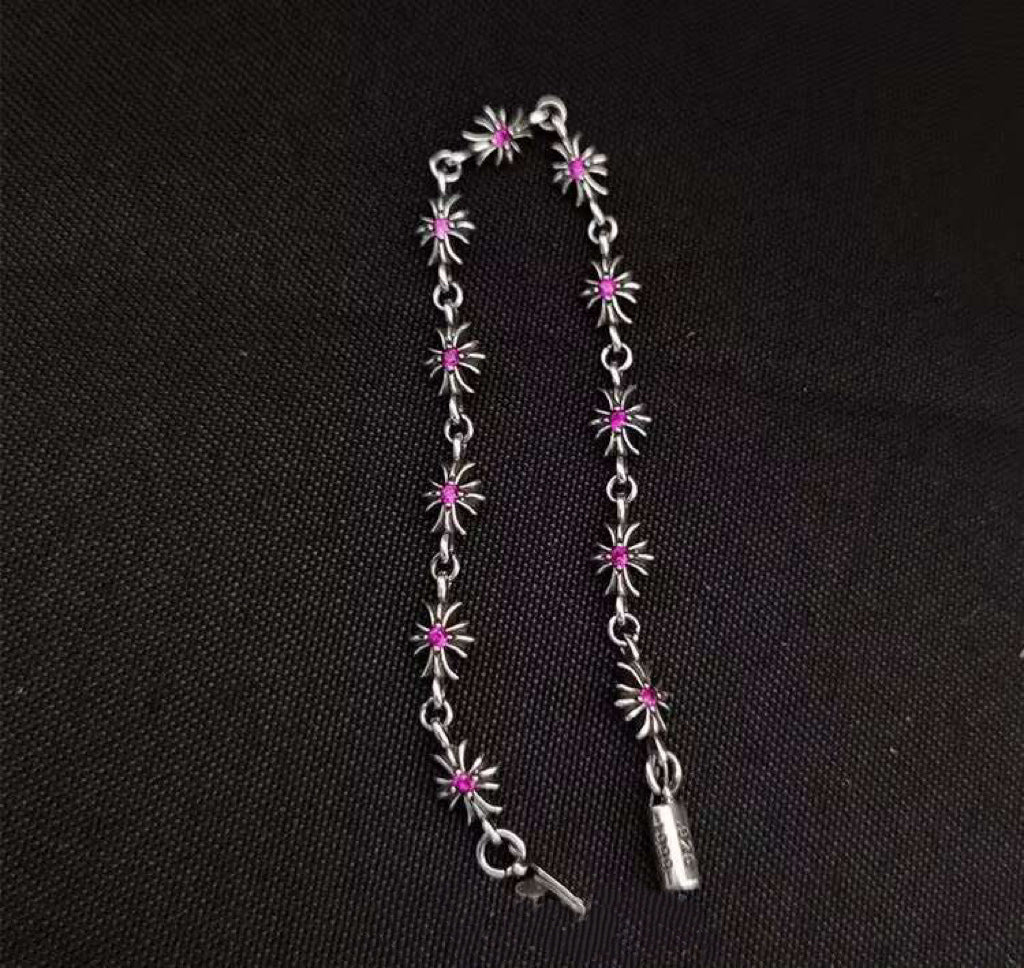 Chrome Hearts Tiny E CH Plus Ruby Bracelet - foto 4