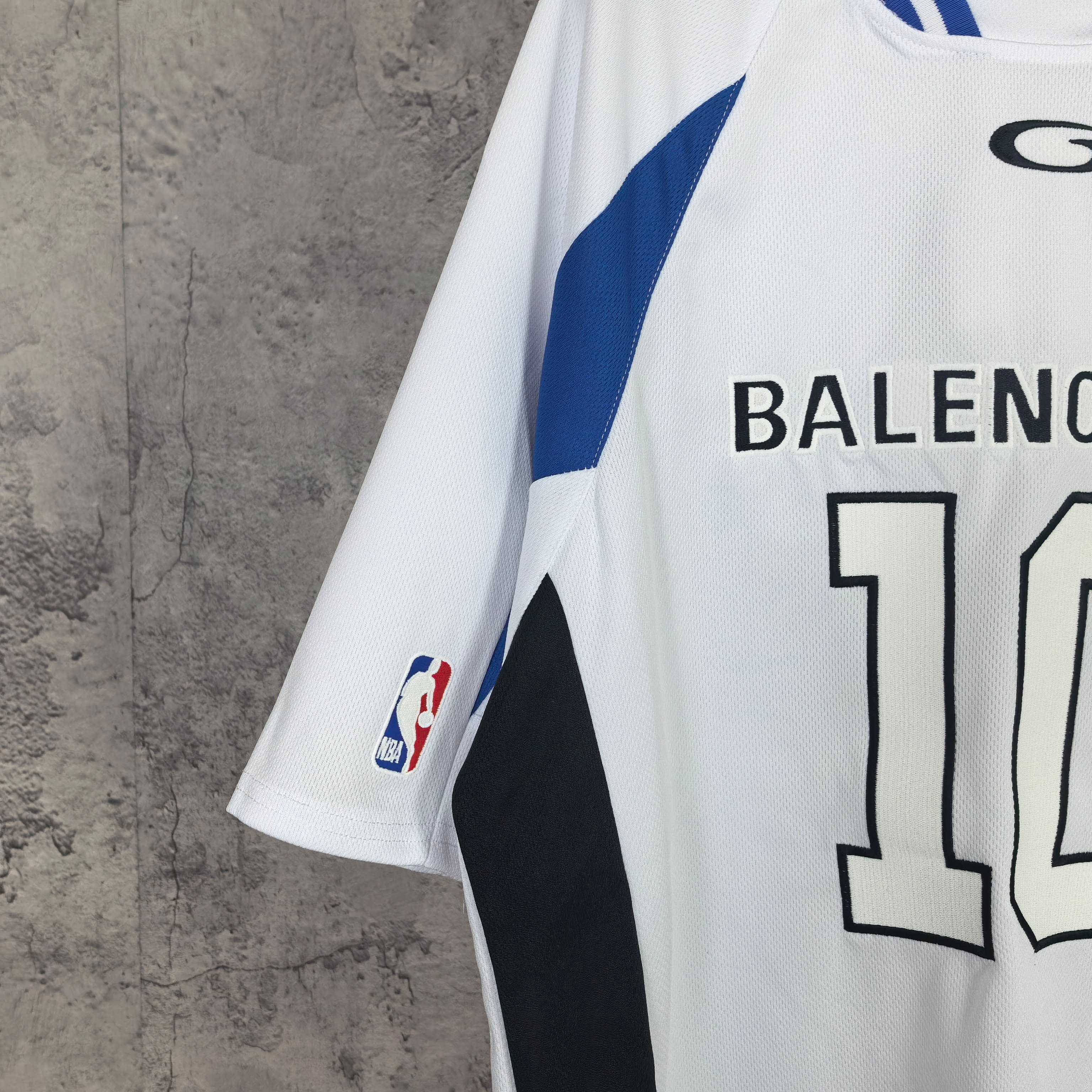 Camiseta BALENCIAGA x NBA (Oversized)