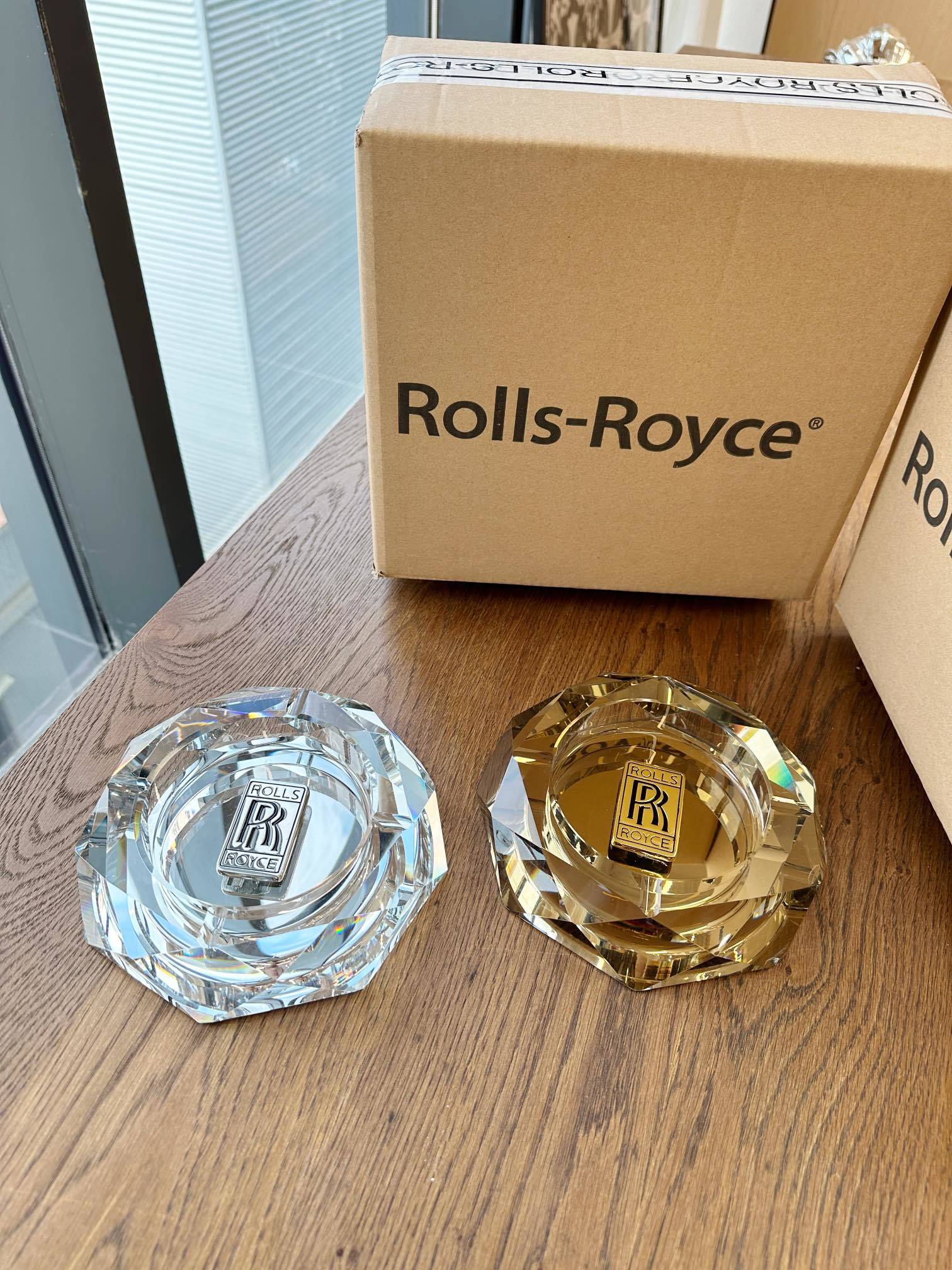 Cinzeiro ROLLS-ROYCE