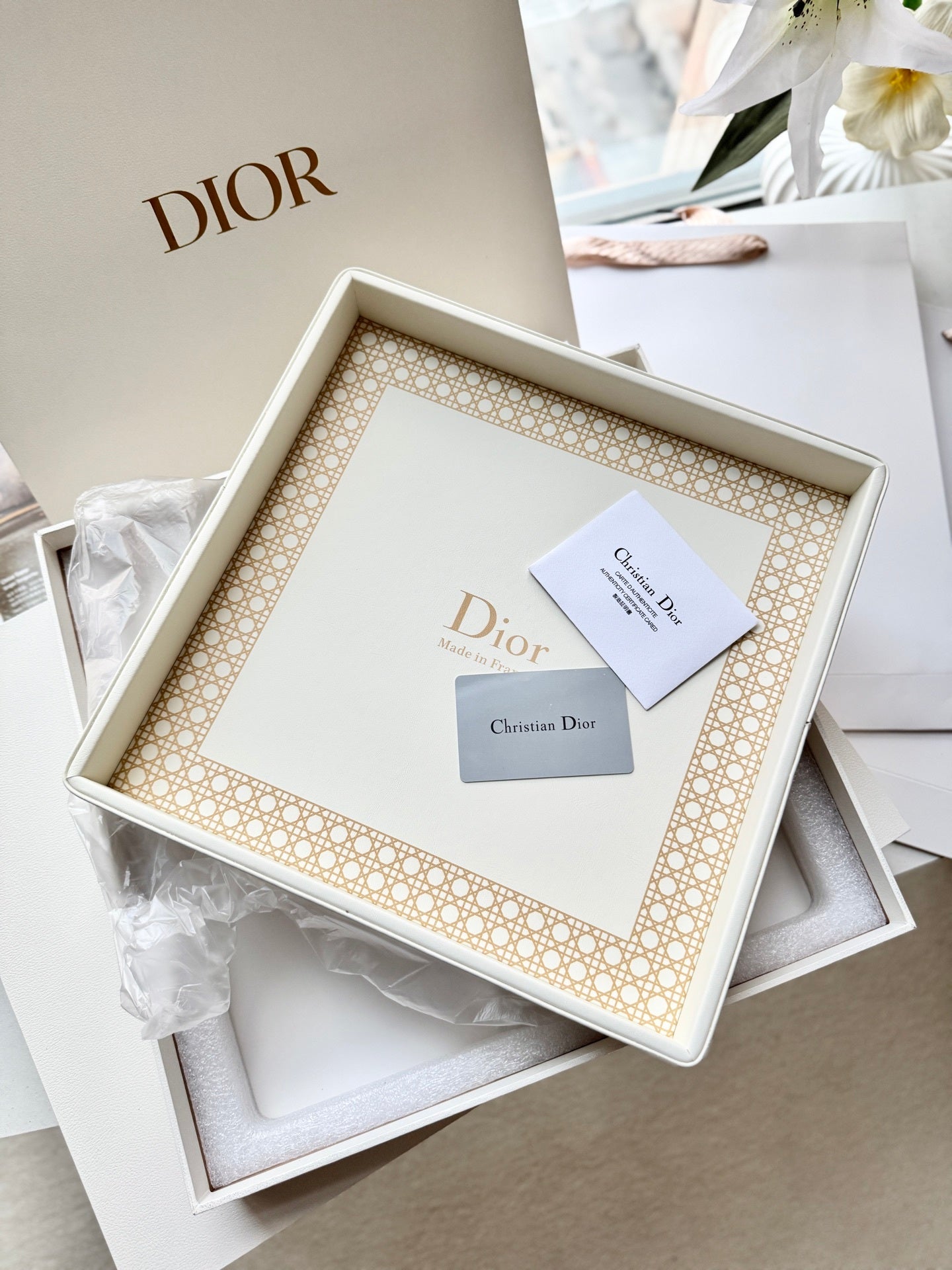 Bandeja DIOR 'Maison Cannage Montaigne'
