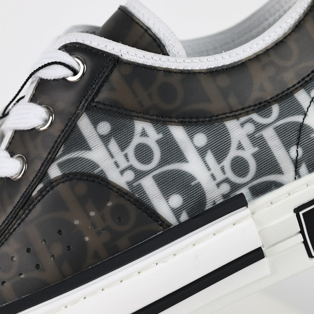 Dior B23 preto e branco - detalhe do cabedal