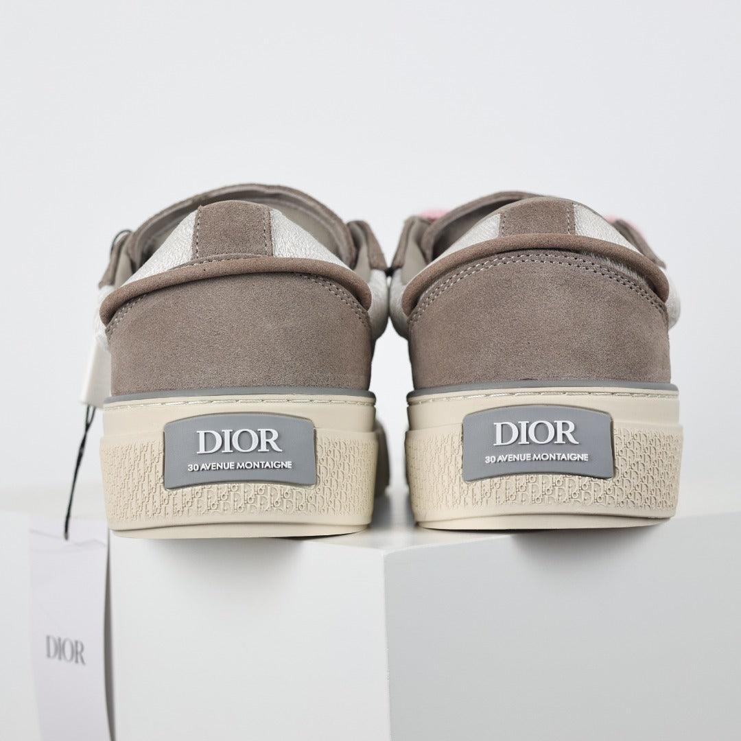 Dior B33 cinza e prata com cadarços rosa - vista traseira