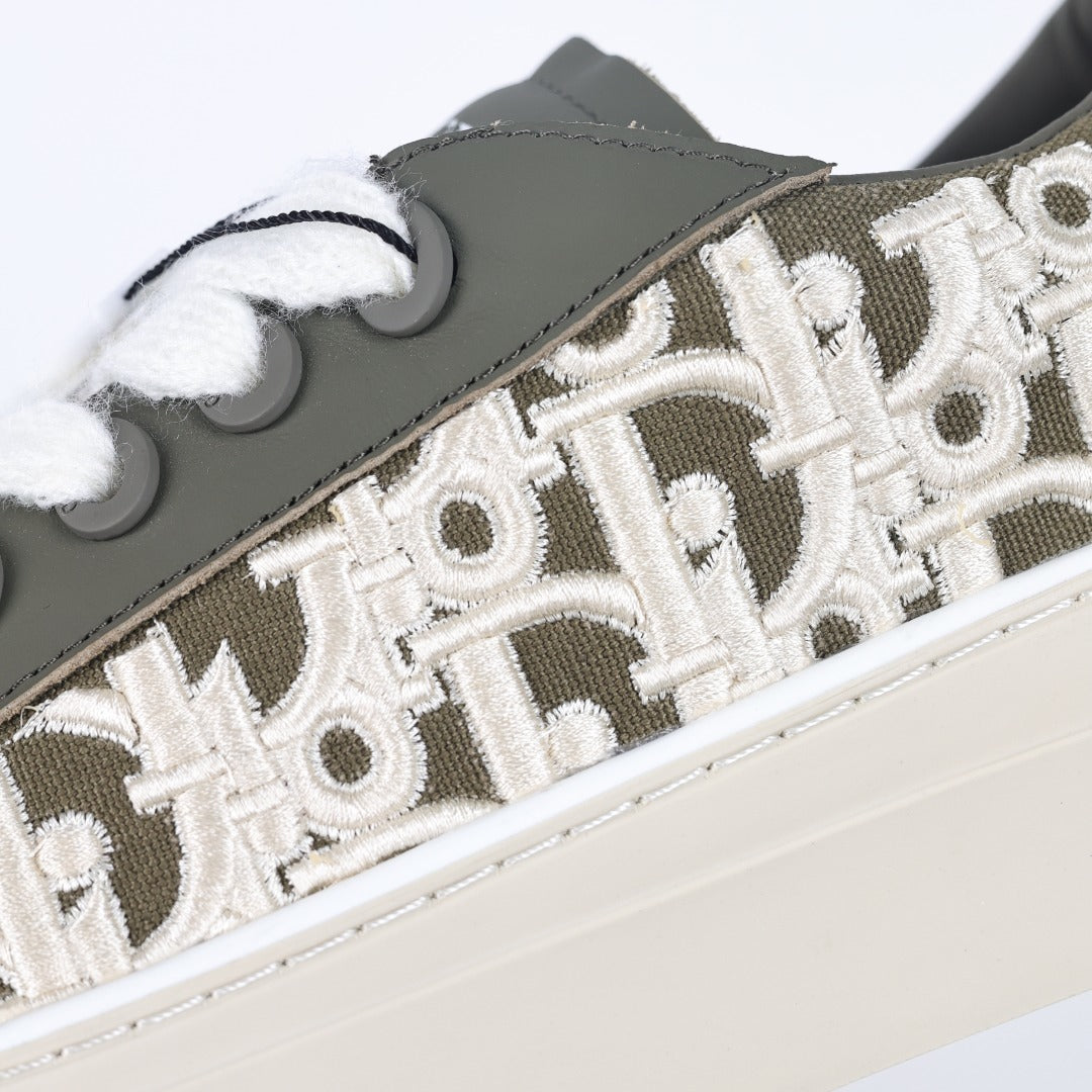 Dior B33 Limited Edition verde oliva com bordado Oblique - detalhe dos materiais