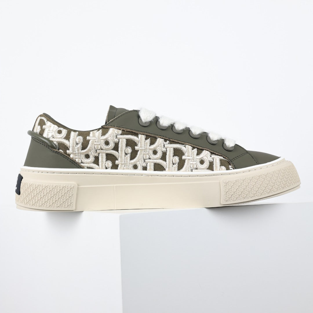 Dior B33 Limited Edition verde oliva com bordado Oblique - vista lateral