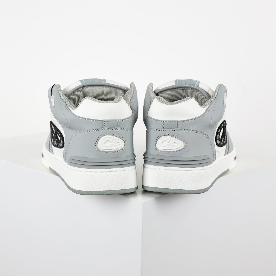 Dior B57 - vista traseira