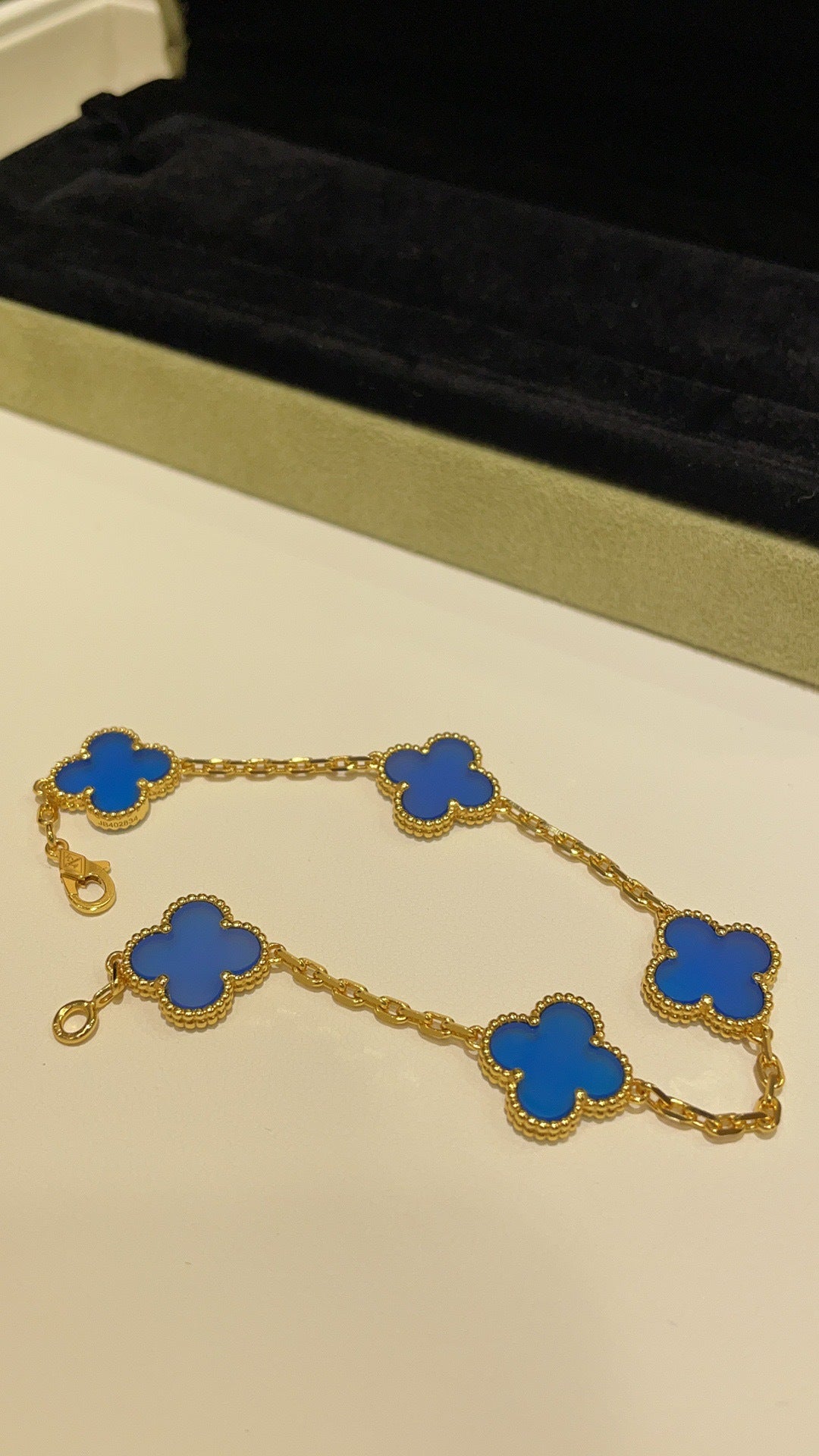 Pulseira Van Cleef & Arpels 'Alhambra 5 Motifs'