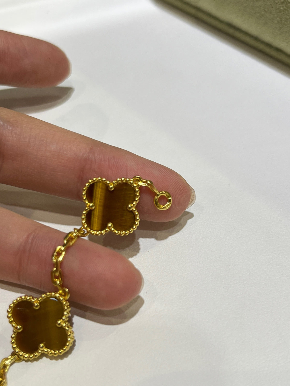 Pulseira Van Cleef & Arpels 'Alhambra 5 Motifs'