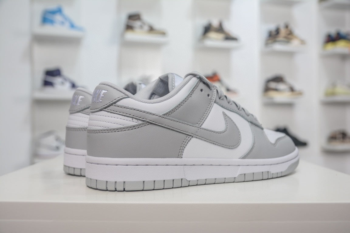 NIKE DUNK LOW RETRO GREY FOG - traseira em angulo
