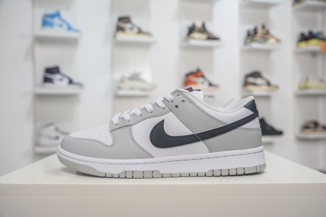 NIKE DUNK LOW SE LOTTERY PACK GREY FOG - lateral esquerda