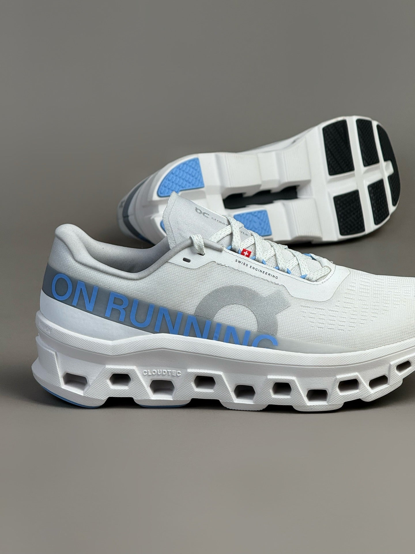 On Running 'Cloudmonster 2'